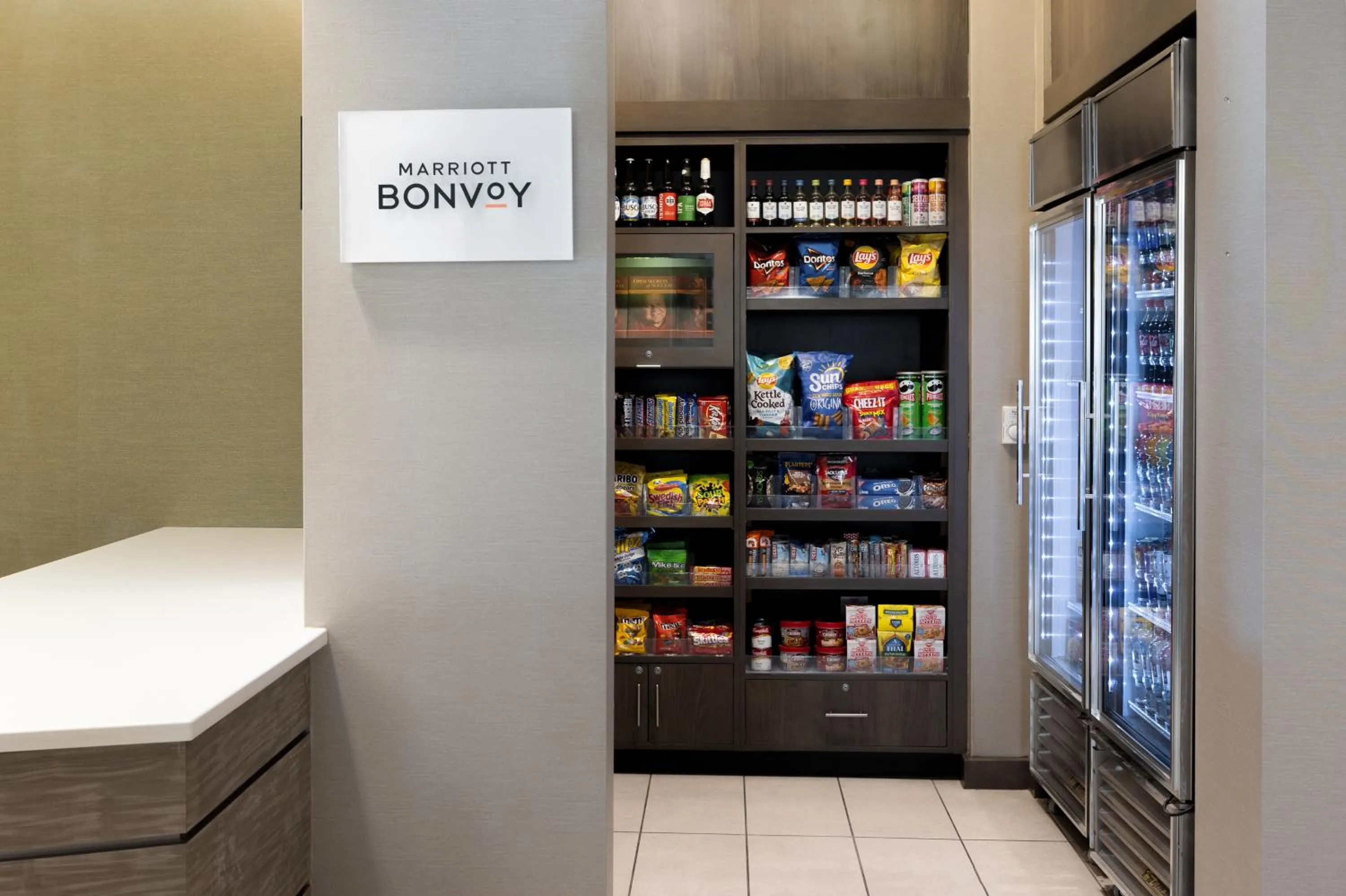 On-site shops in Residence Inn by Marriott Kansas City at The Legends