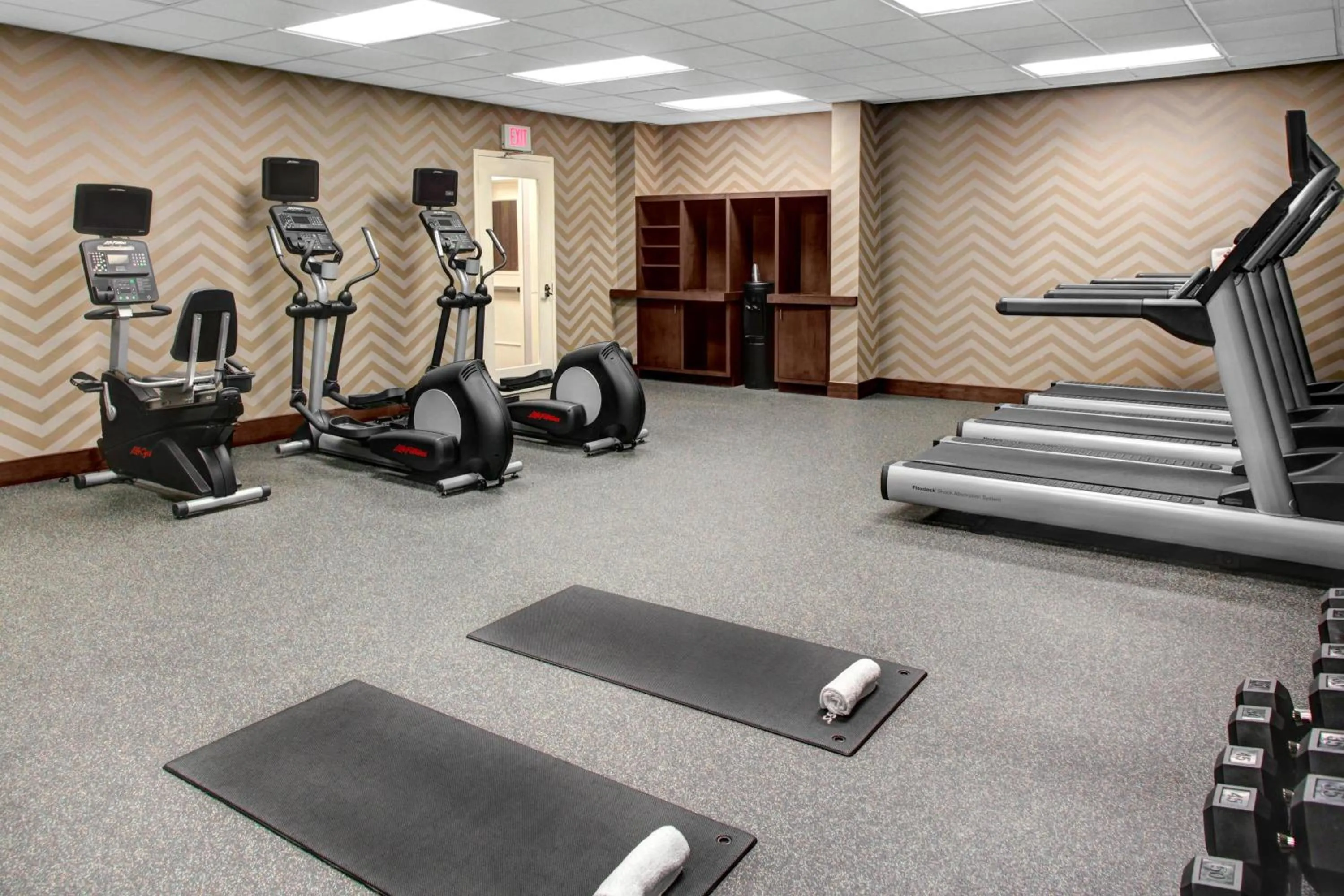 Fitness centre/facilities in Residence Inn by Marriott Philadelphia Airport
