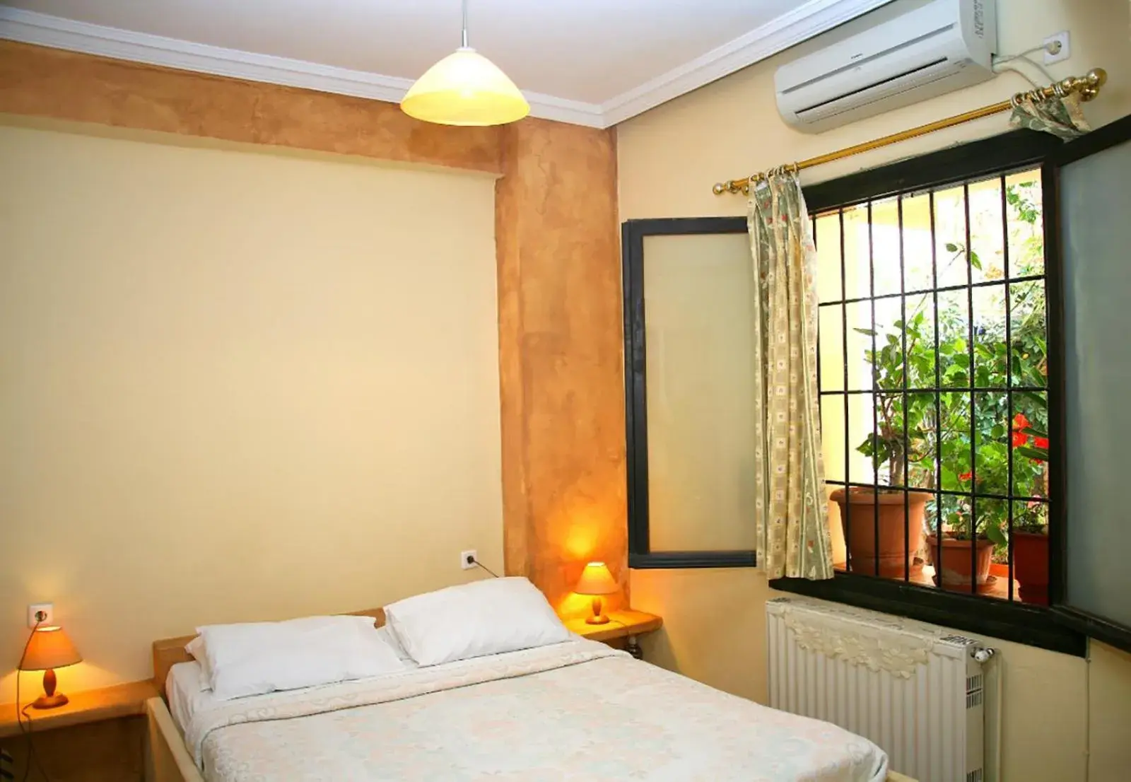 Special Offer - single occupancy - Double Room - Ground Floor in Iason Studios Special Offer - single occupancy - Double Room - Ground Floor in Iason Studios