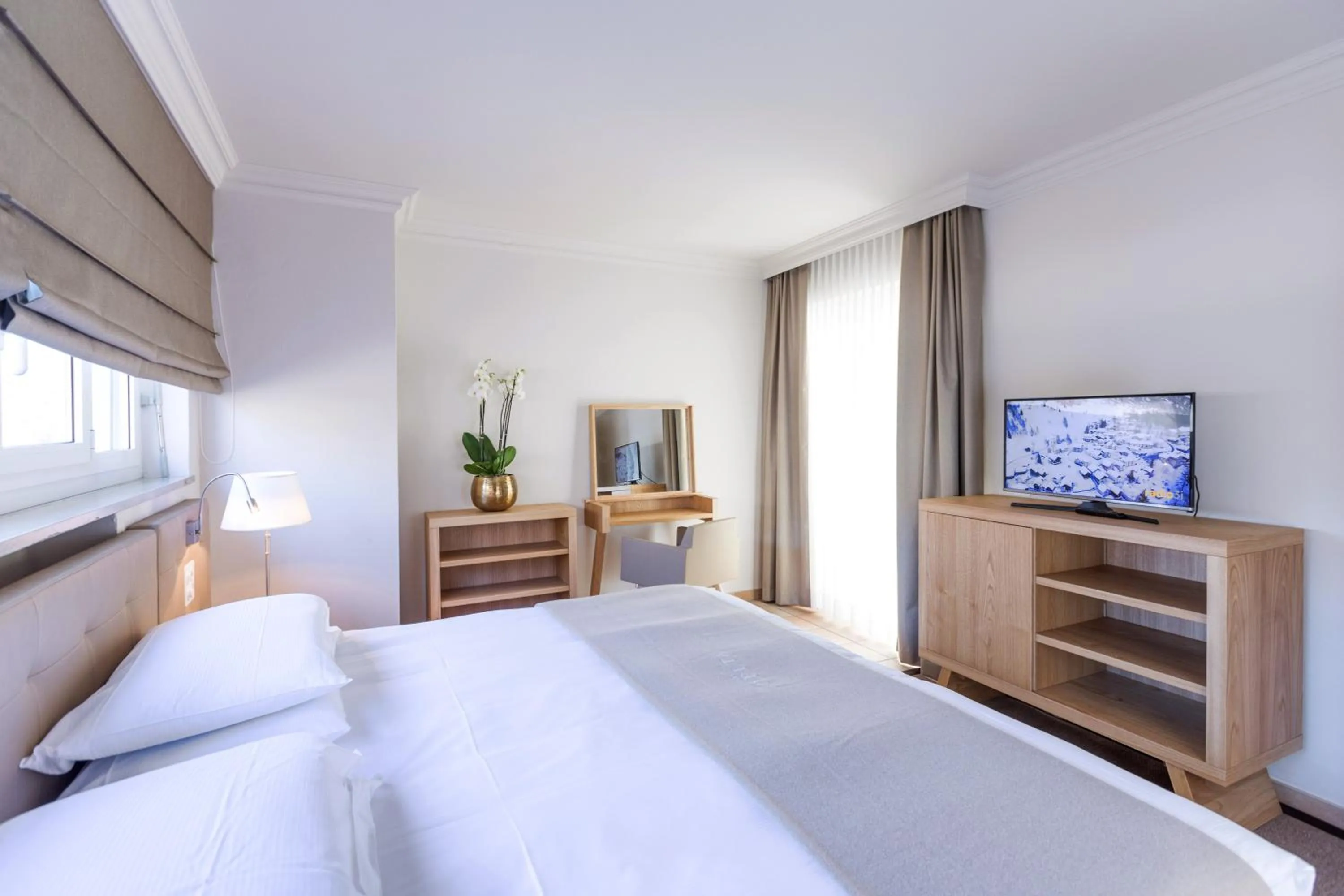 Bedroom, Bed in Villa Favorita - Parkhotel Delta