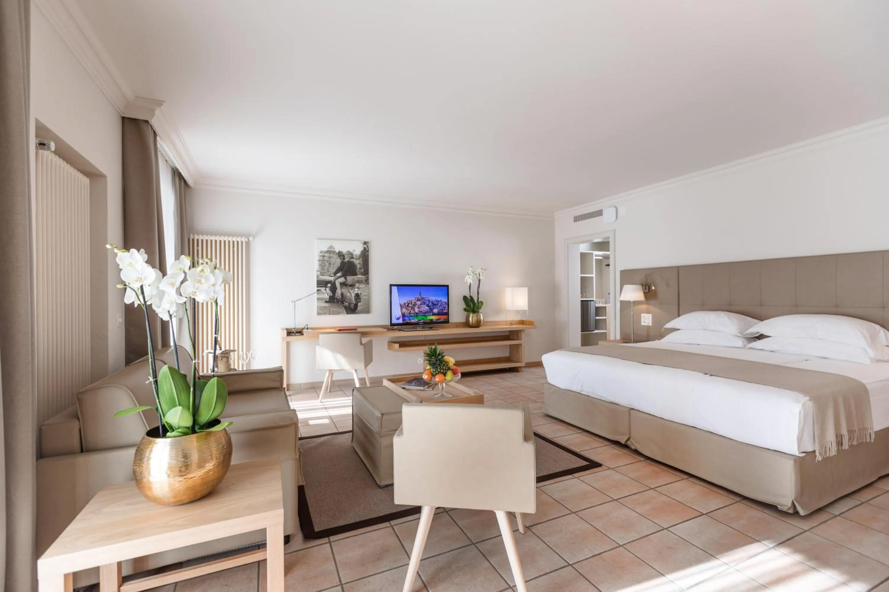 Bedroom, Bed in Villa Favorita - Parkhotel Delta