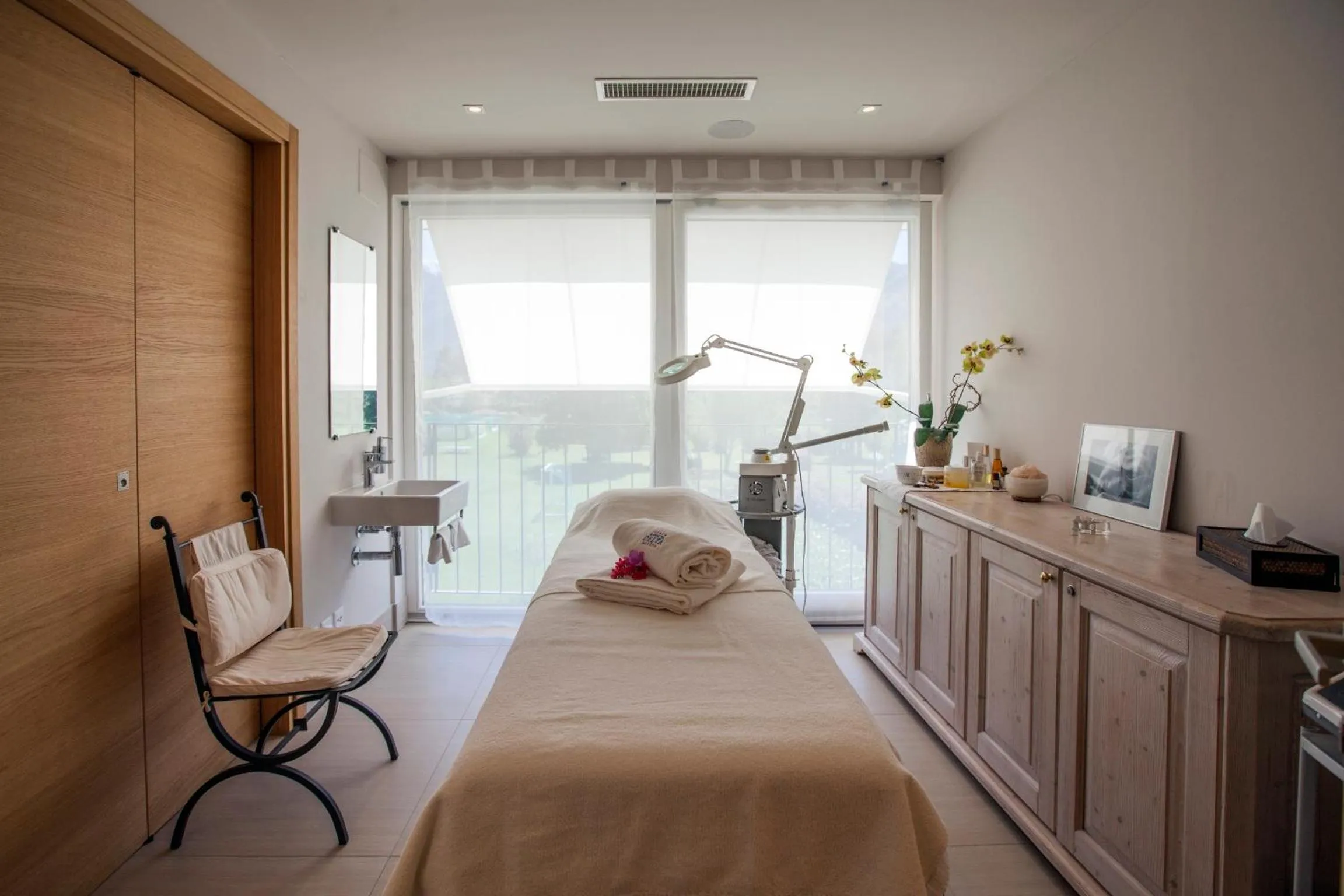 Massage, Bed in Villa Favorita - Parkhotel Delta