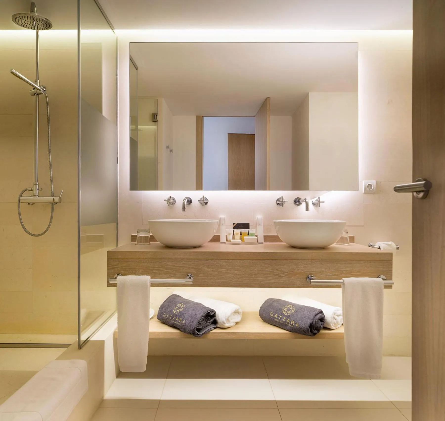 Bathroom in Gatzara Suites Santa Gertrudis