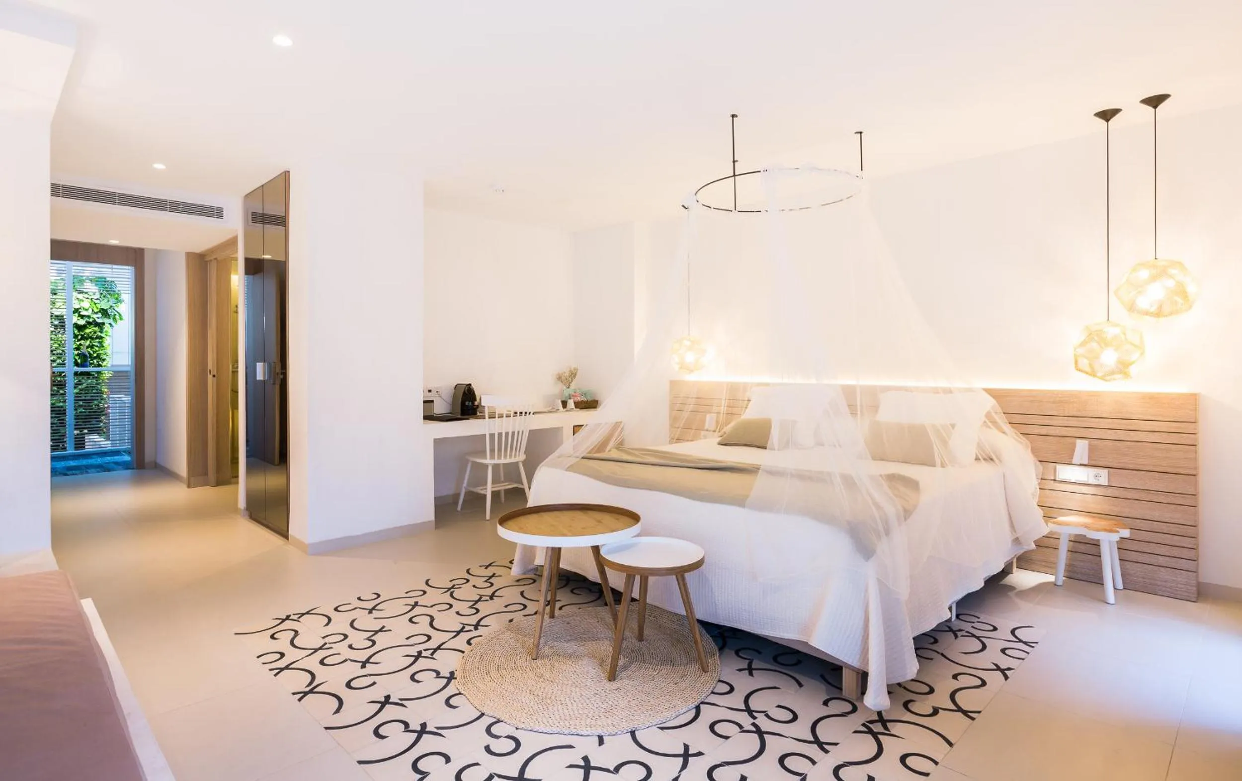 Bedroom, Bed in Gatzara Suites Santa Gertrudis