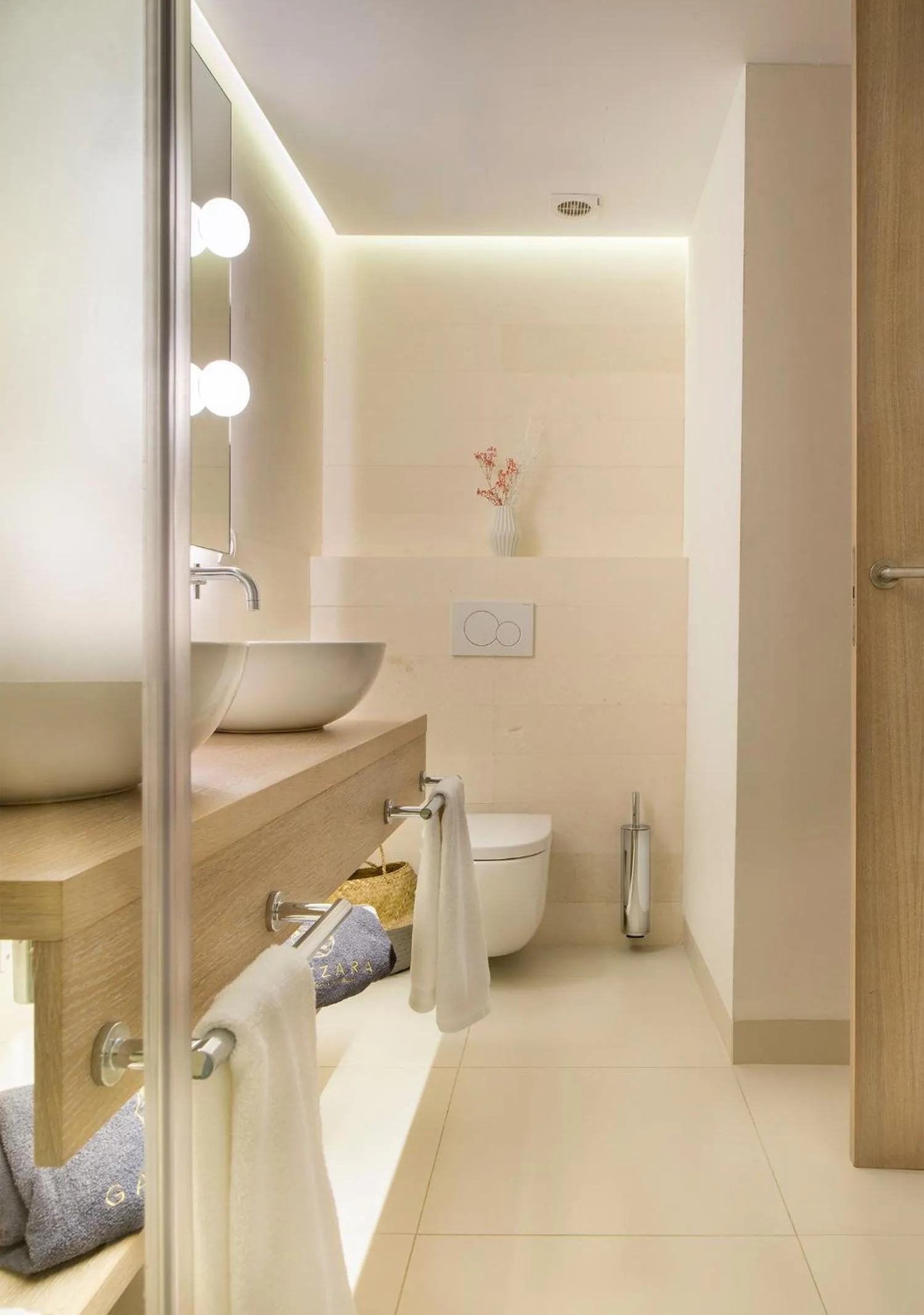 Bathroom in Gatzara Suites Santa Gertrudis