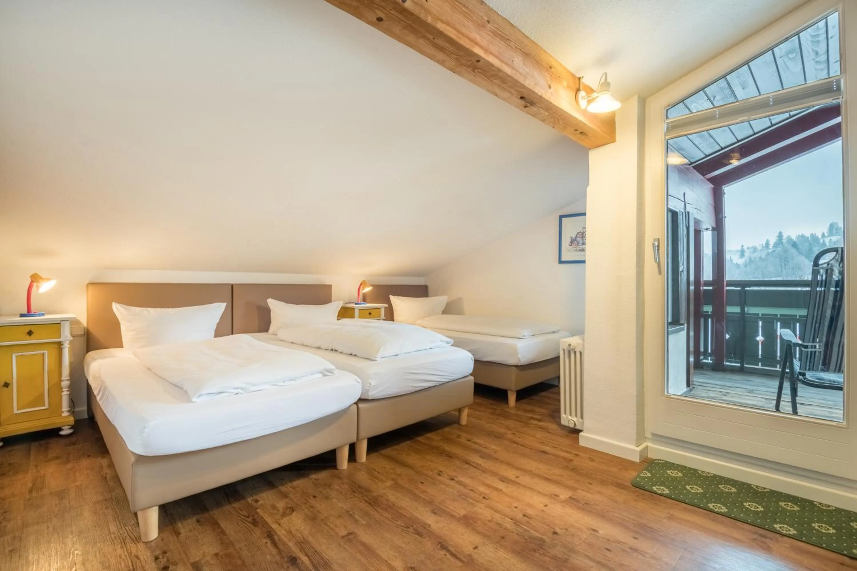 children, Bed in Ferienhotel Starennest