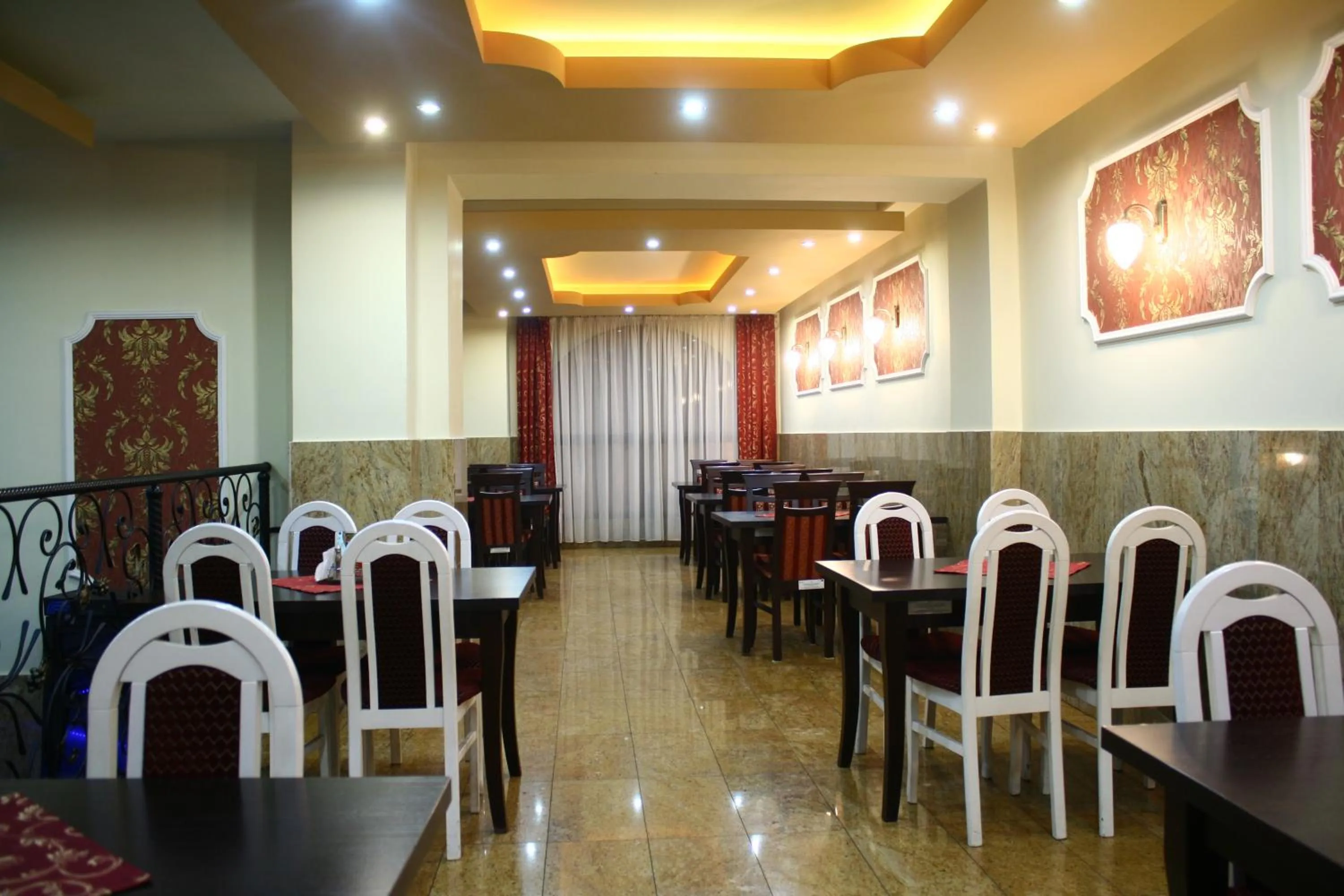 Restaurant/places to eat in Hotel Marczewski