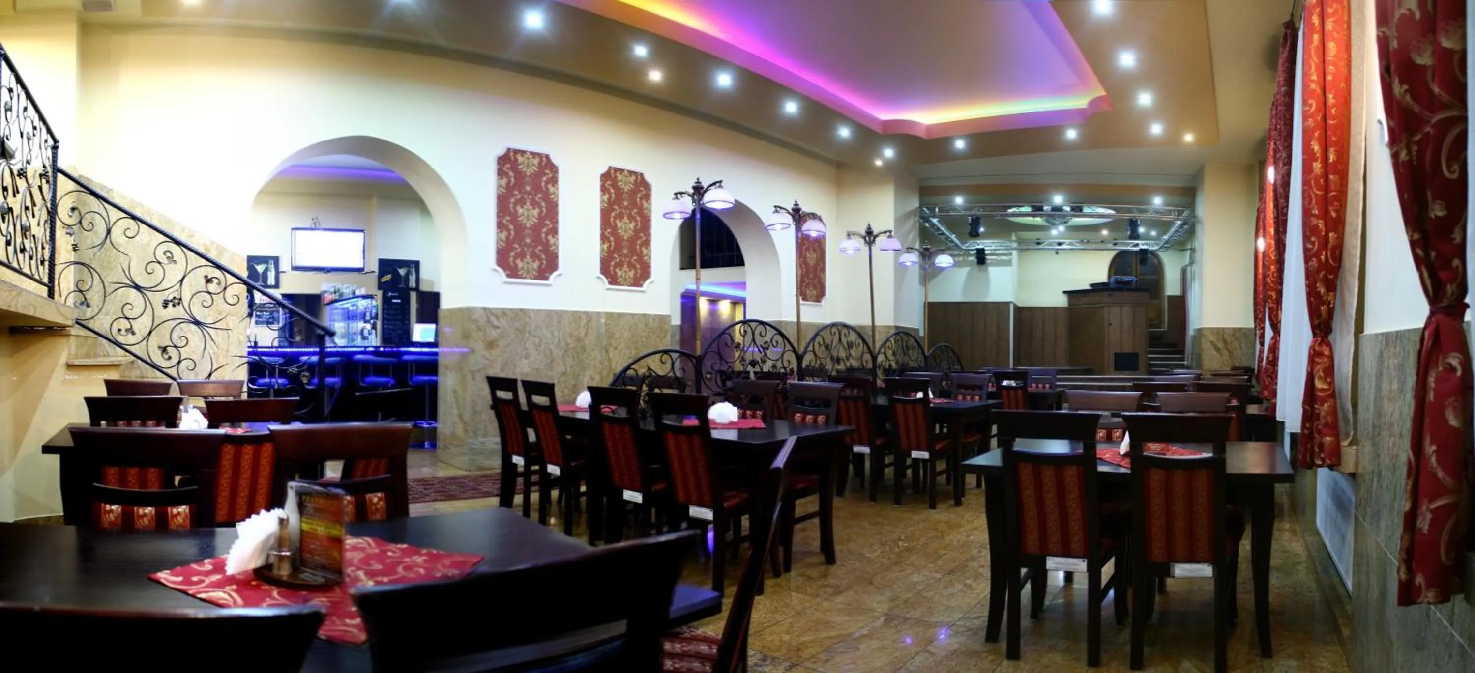 Restaurant/places to eat in Hotel Marczewski