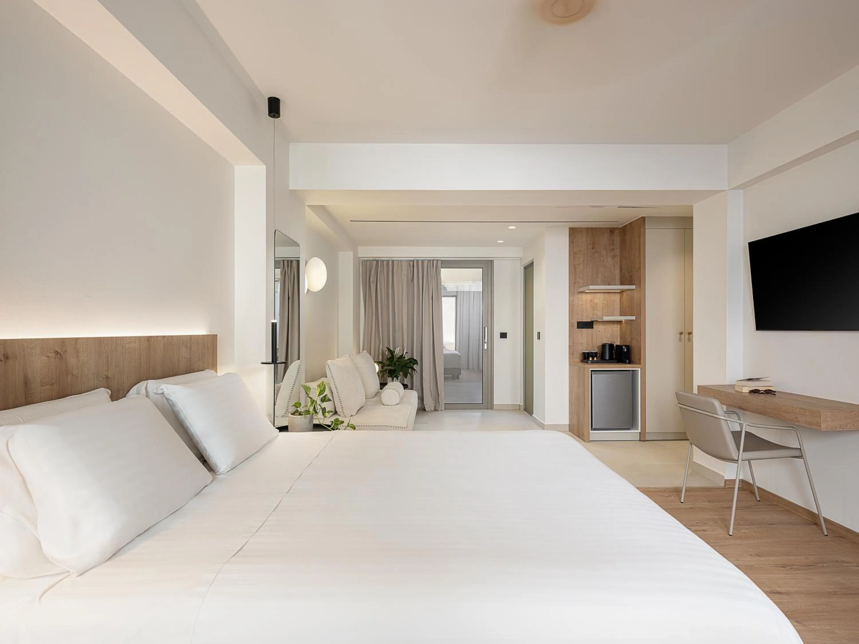 Photo of the whole room, Bed in Iperion Beach Hotel