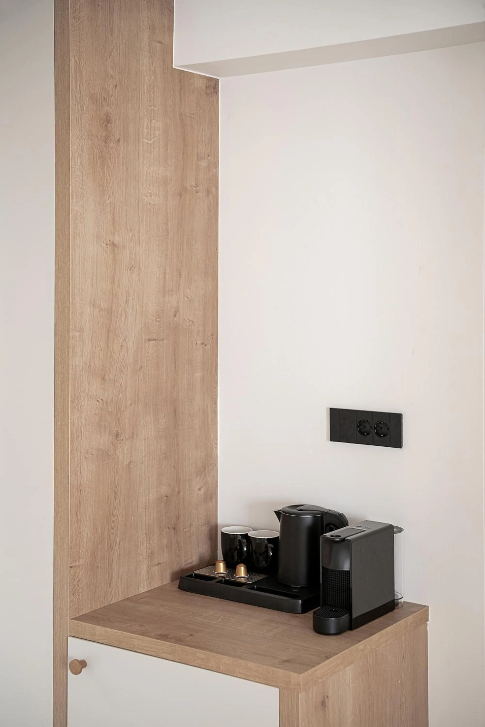 Coffee/tea facilities in Iperion Beach Hotel