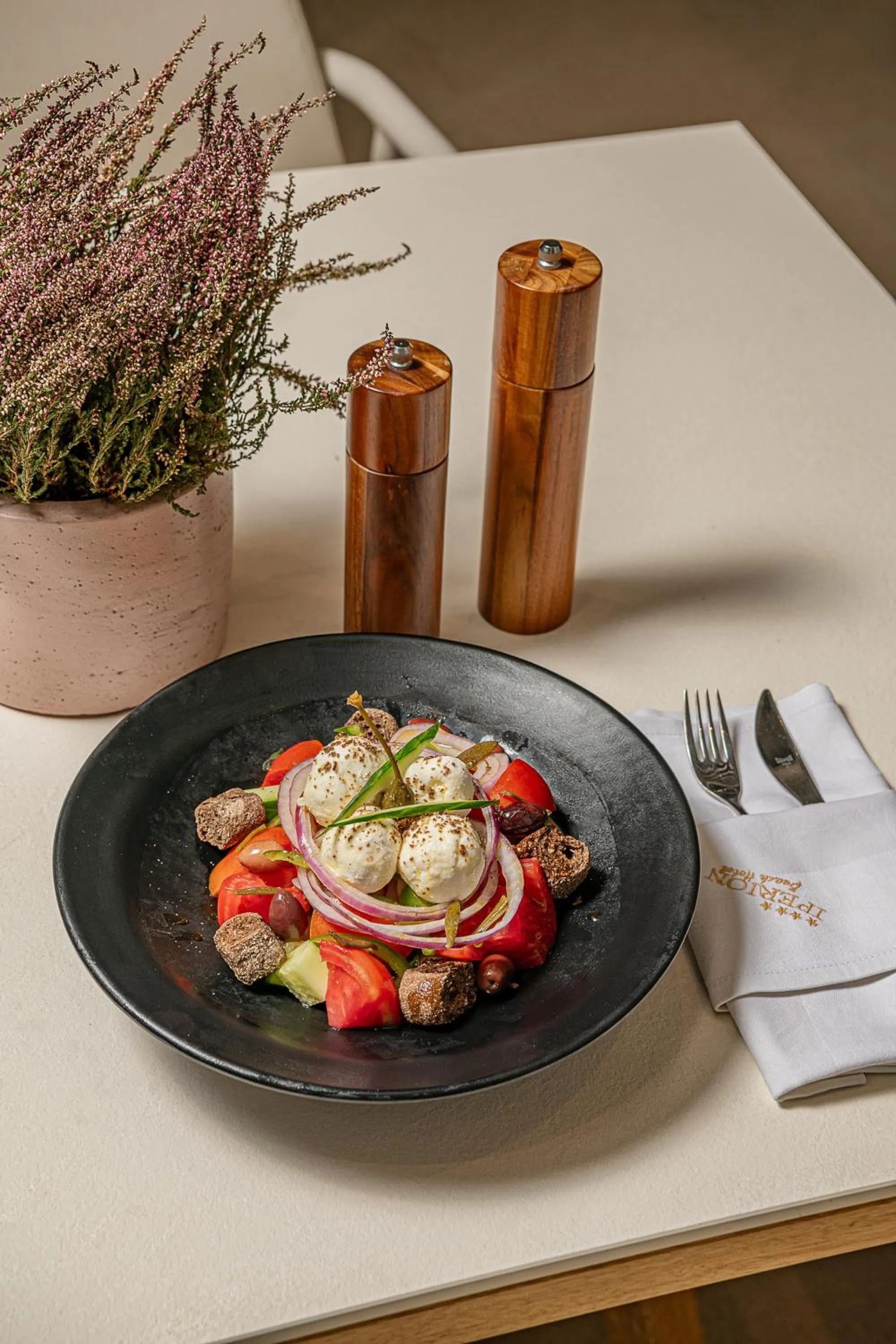 Restaurant/places to eat in Iperion Beach Hotel