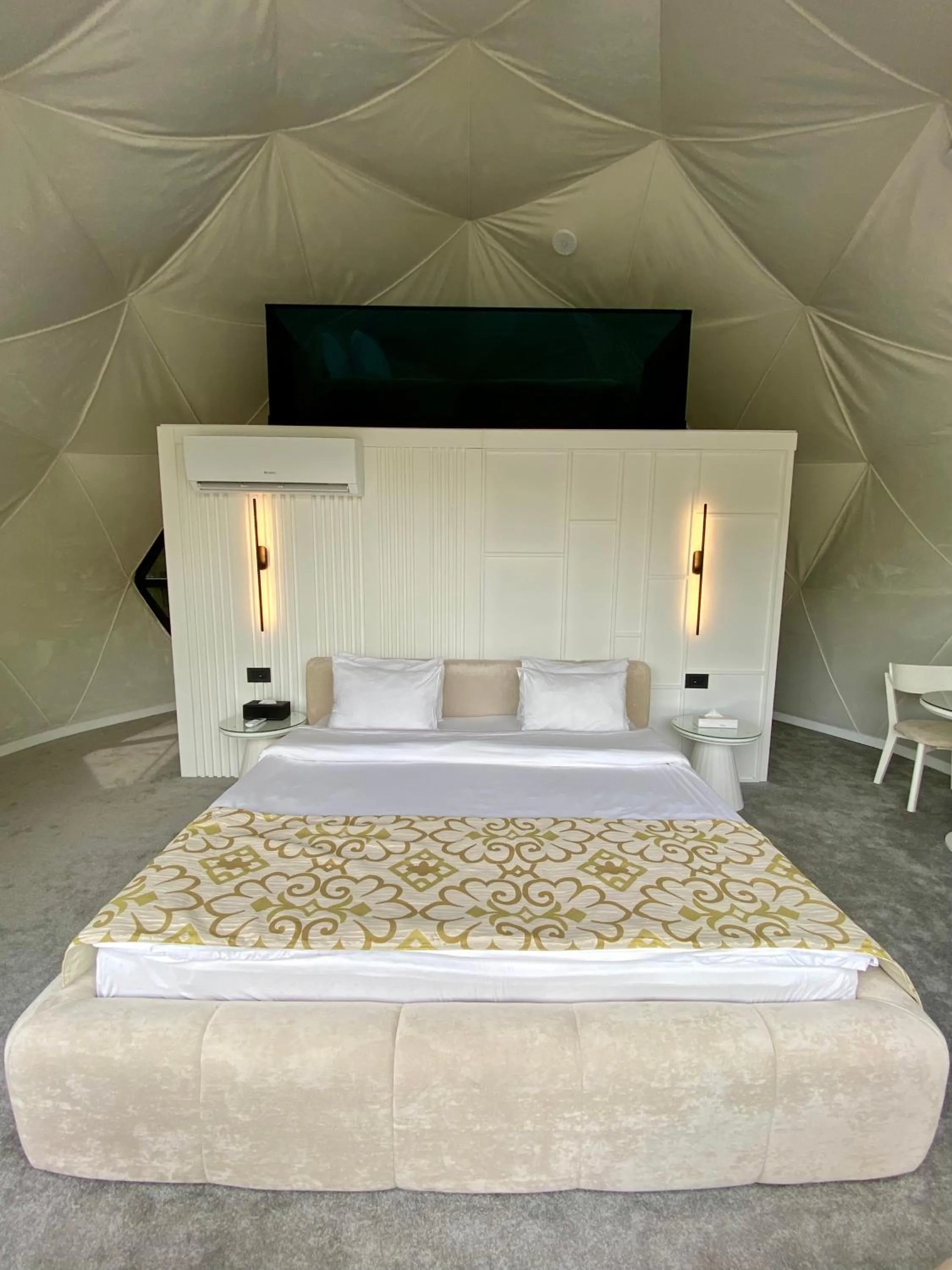 Bed in Gabala Yengice Thermal Resort Hotel