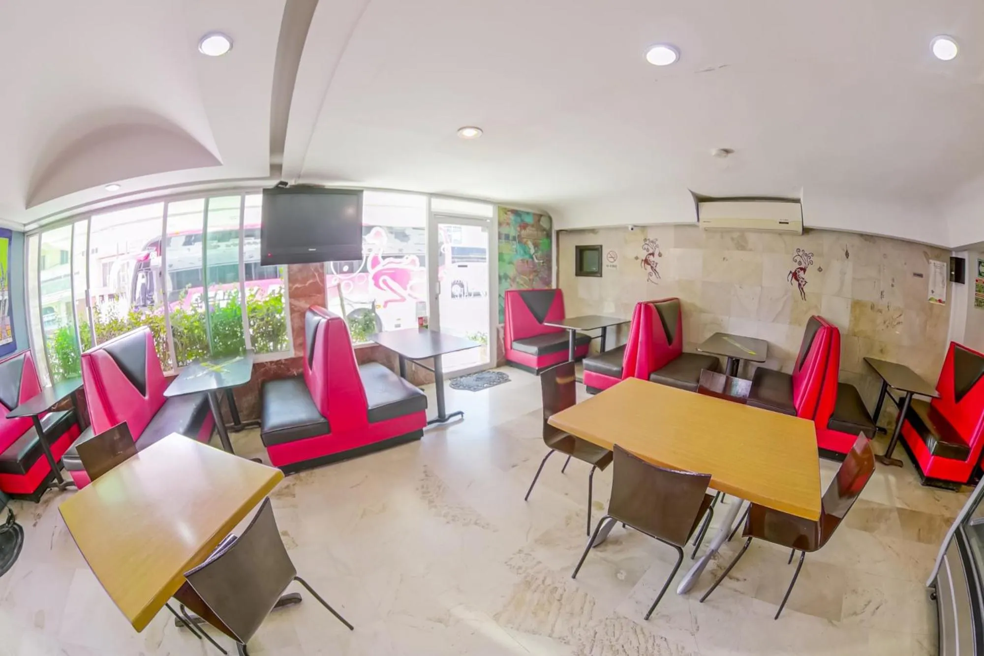 Restaurant/places to eat in Hotel Isla de Sacrificio