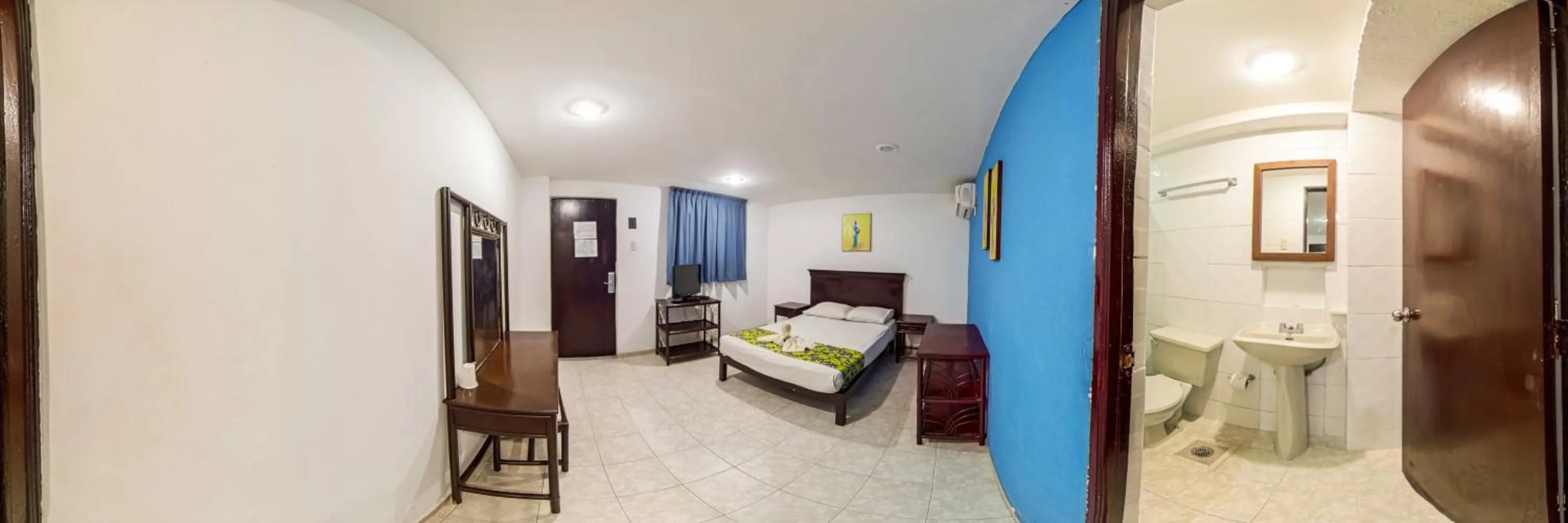 Photo of the whole room in Hotel Isla de Sacrificio