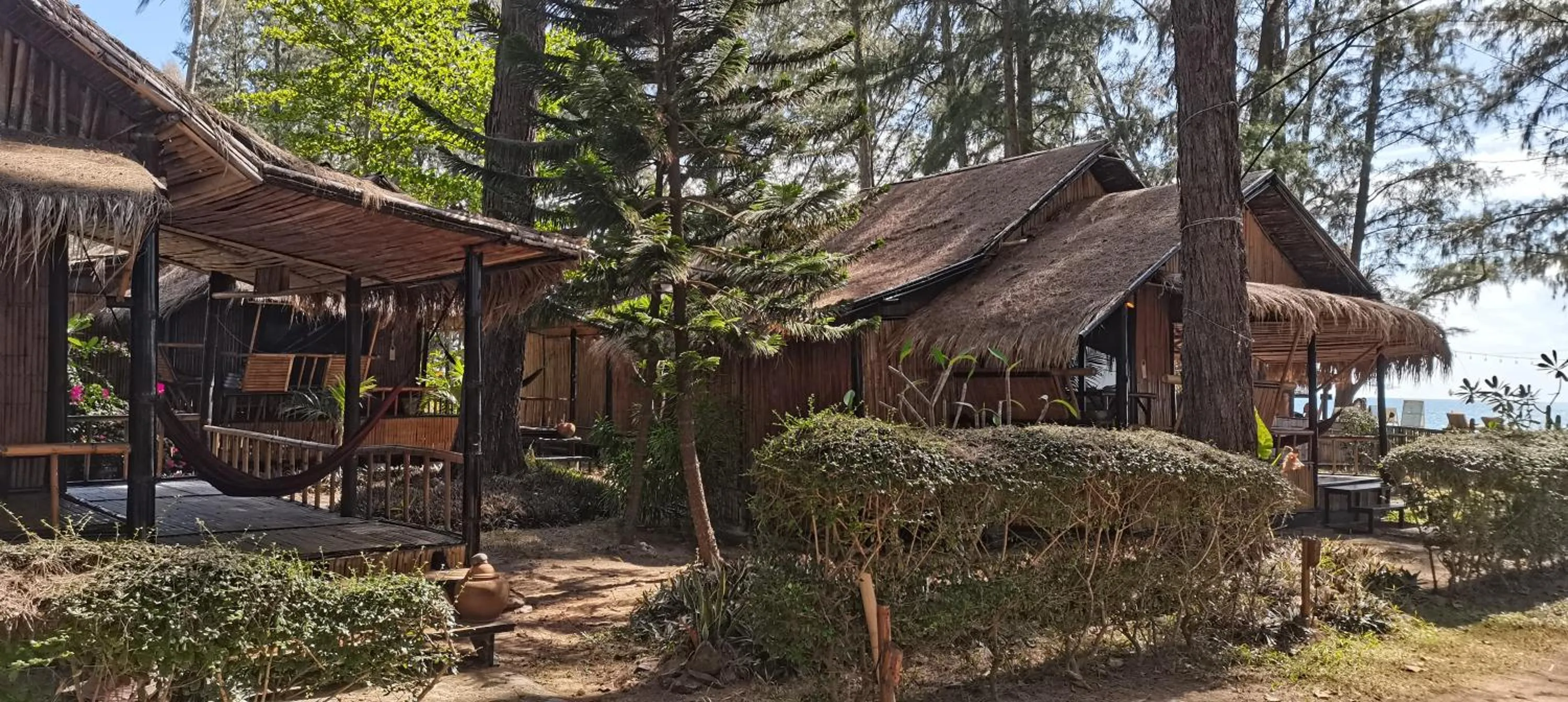 Eco Lanta Hideaway Beach Resort