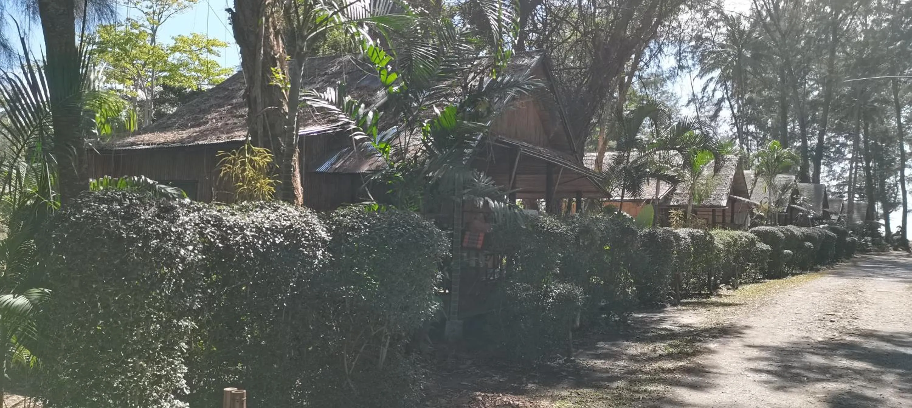 Eco Lanta Hideaway Beach Resort