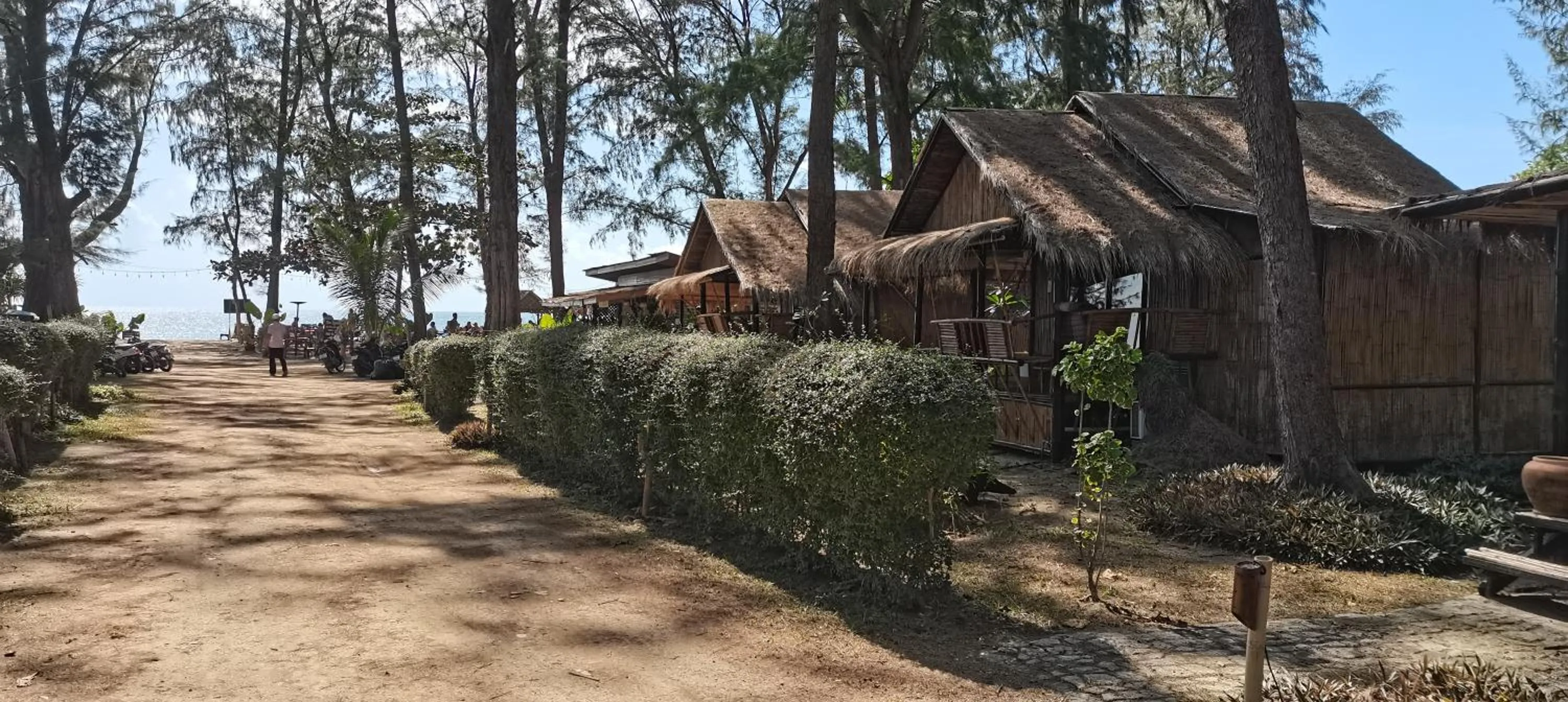 Eco Lanta Hideaway Beach Resort