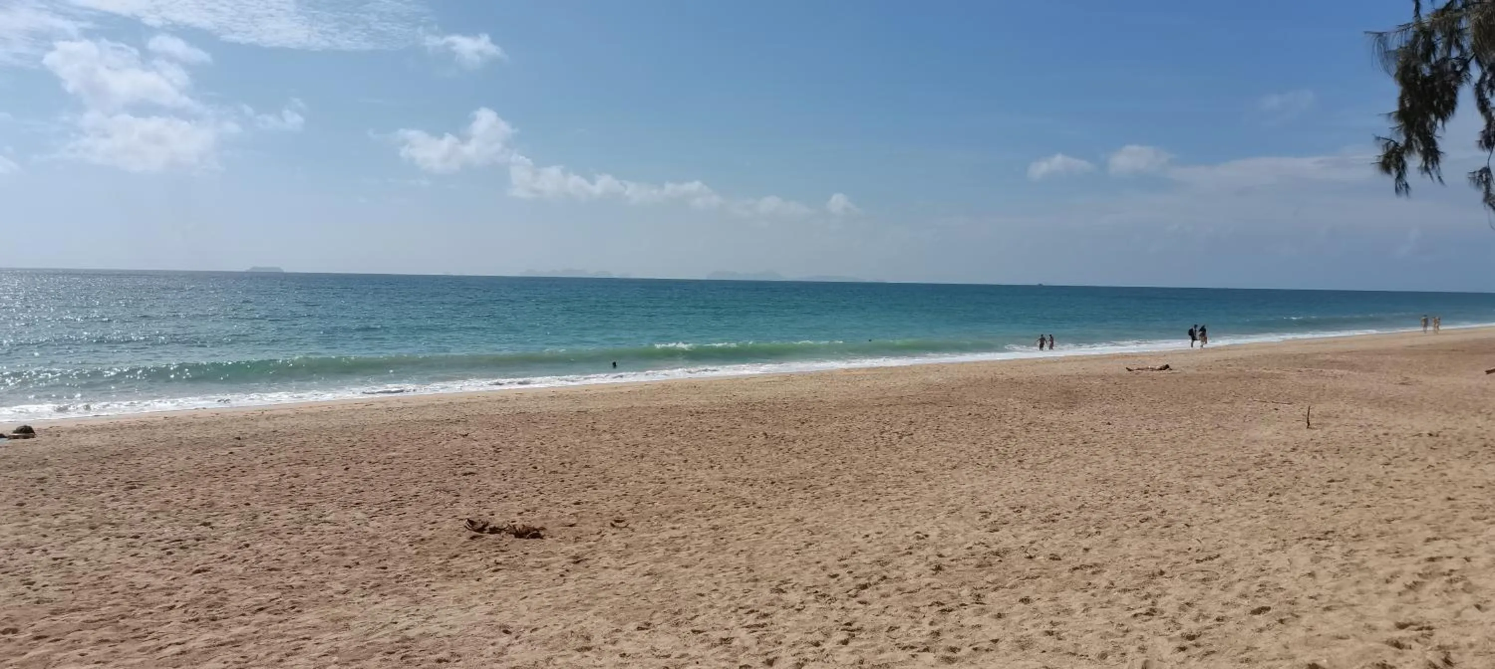 Restaurant/places to eat in Eco Lanta Hideaway Beach Resort