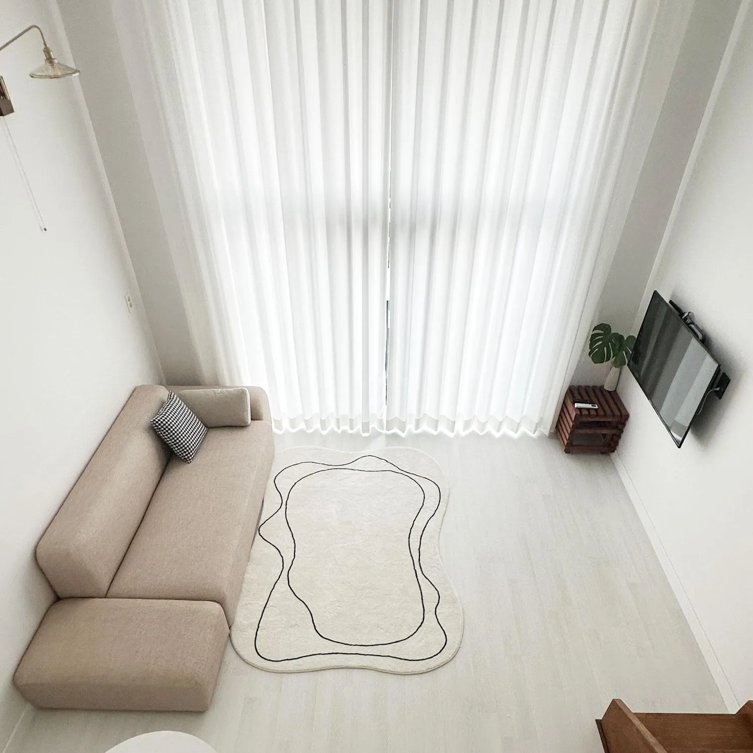 Rooftop Moonlight Pension