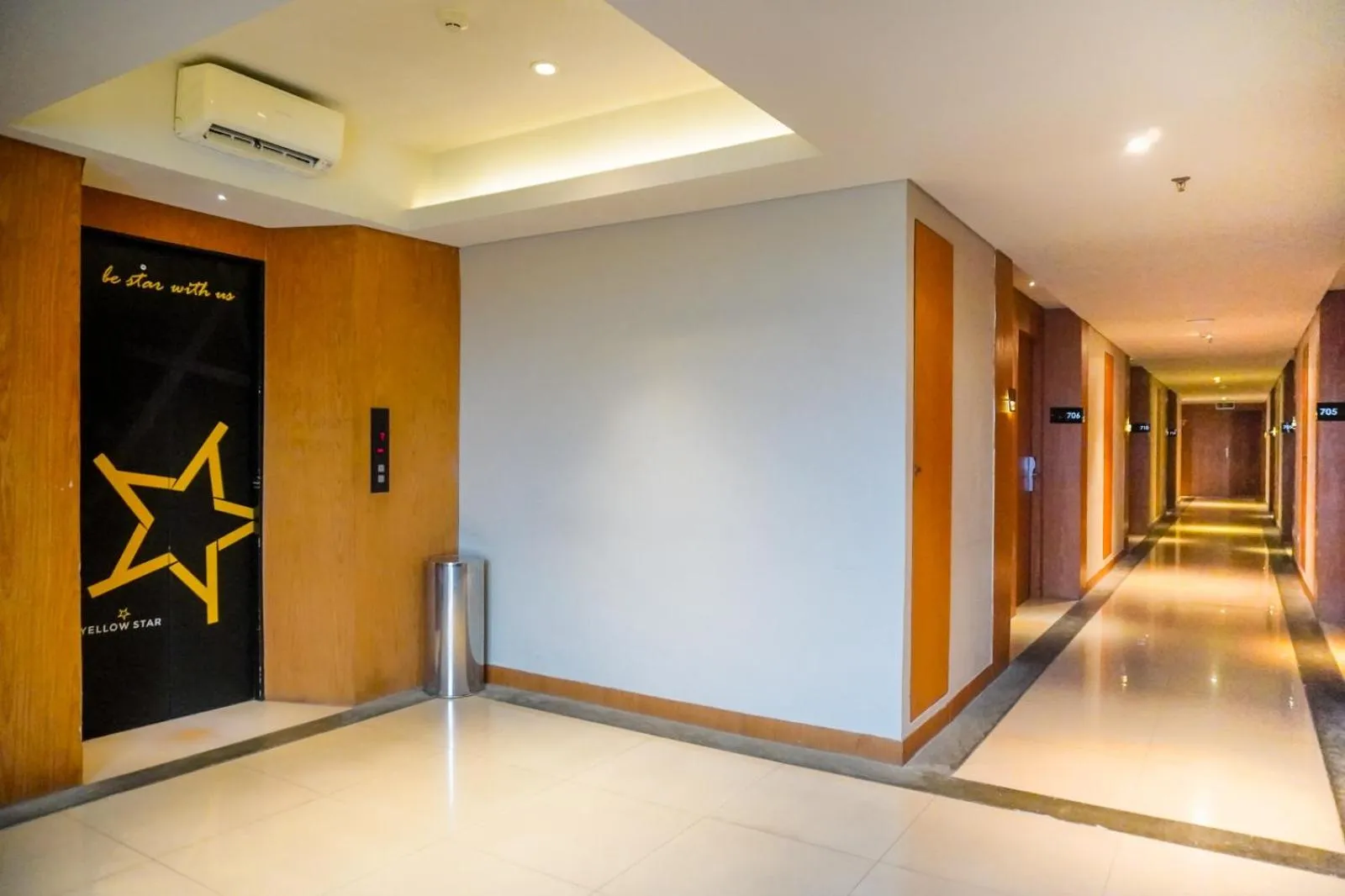 Yellow Star Ambarukmo Hotel