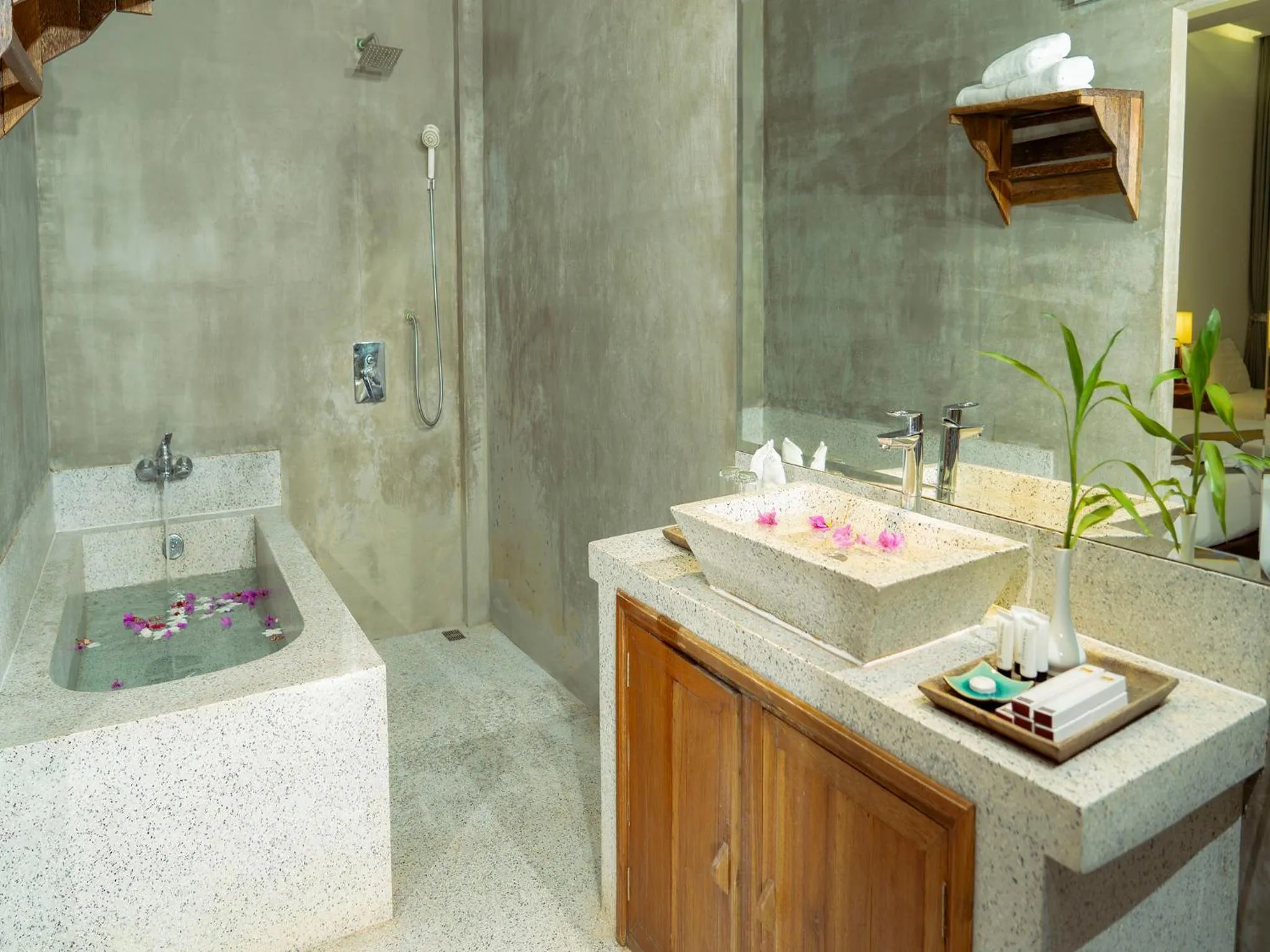 Bathroom in Tanei Angkor Resort and Spa