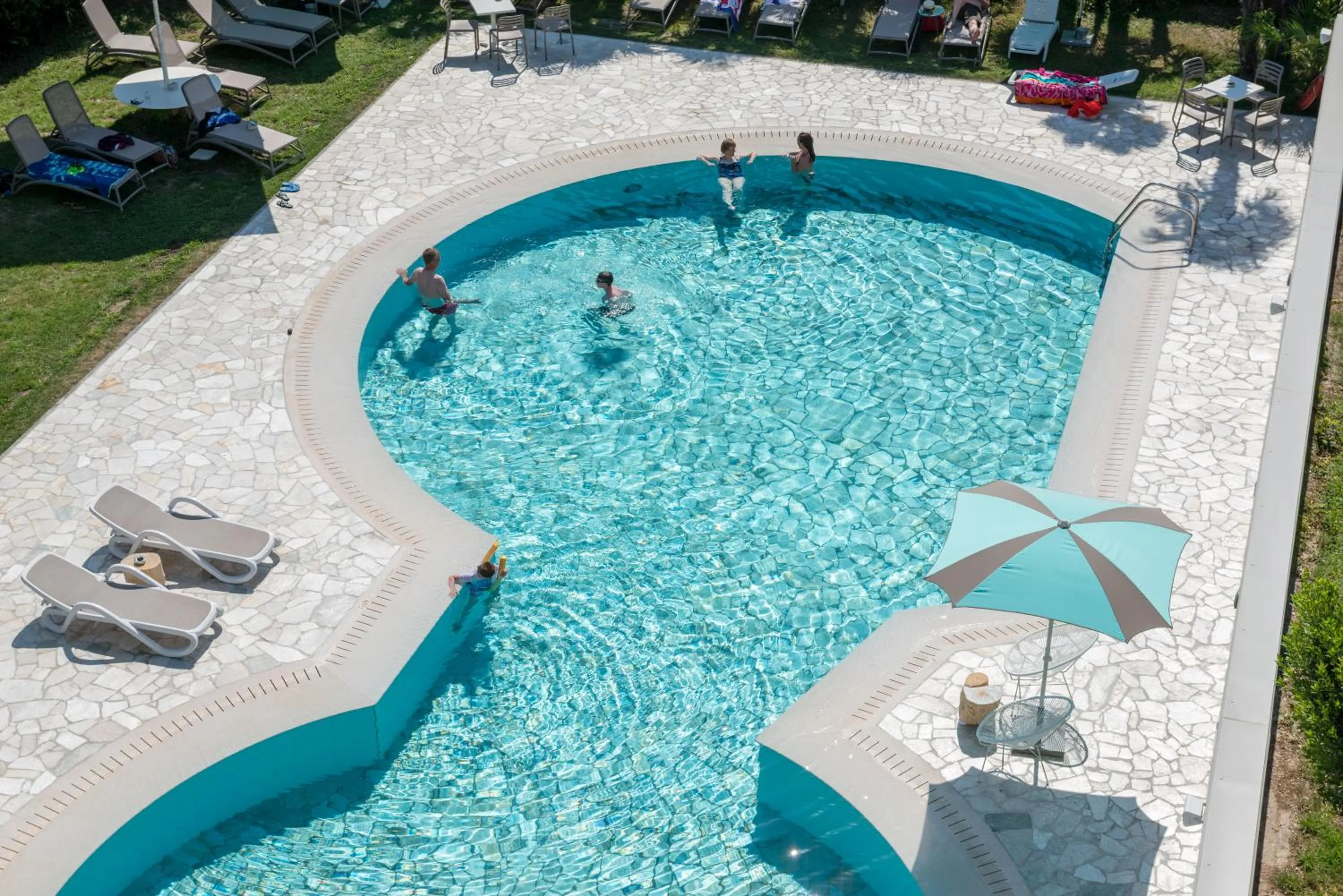 Swimming pool in Hotel Bristol