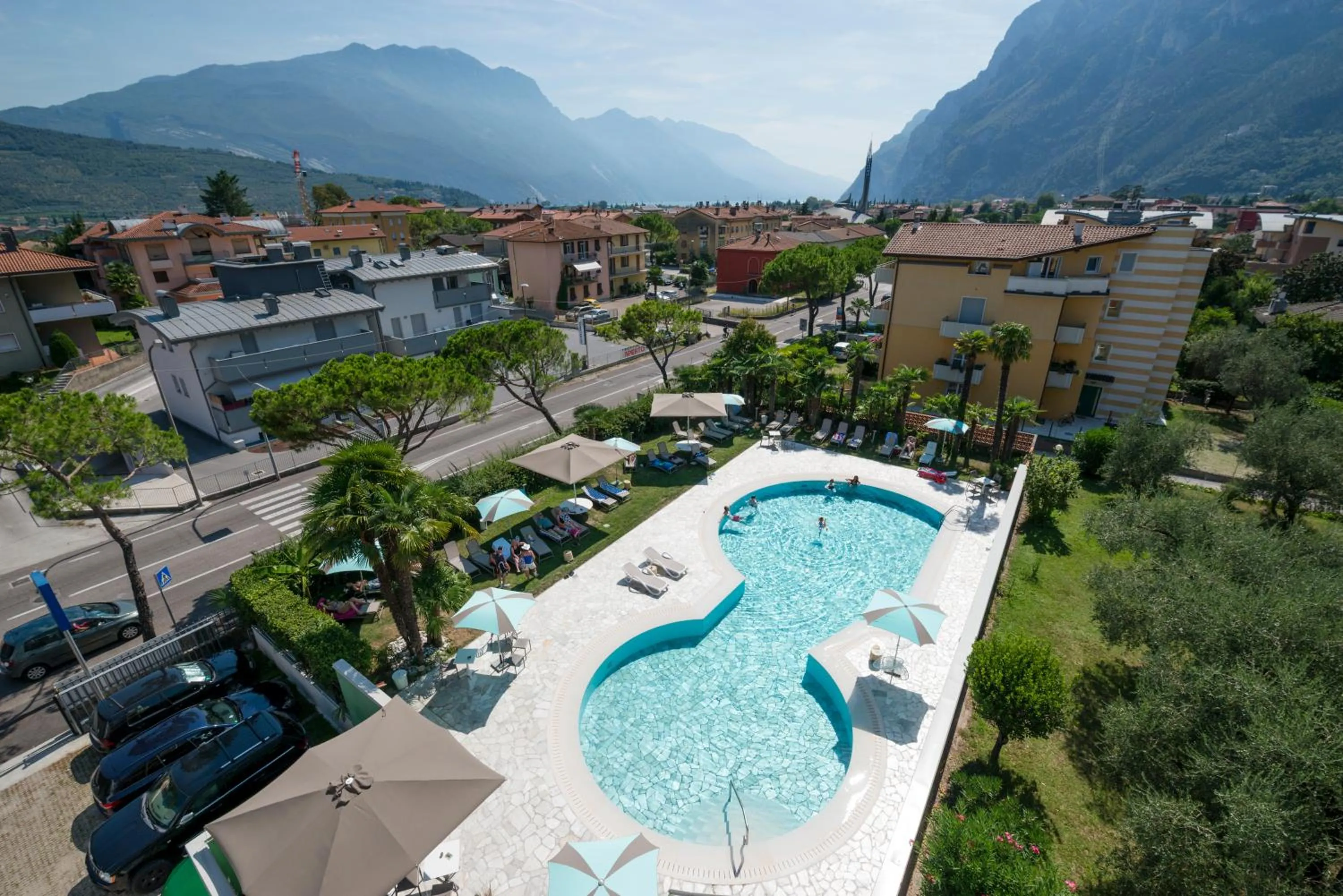 Swimming pool in Hotel Bristol