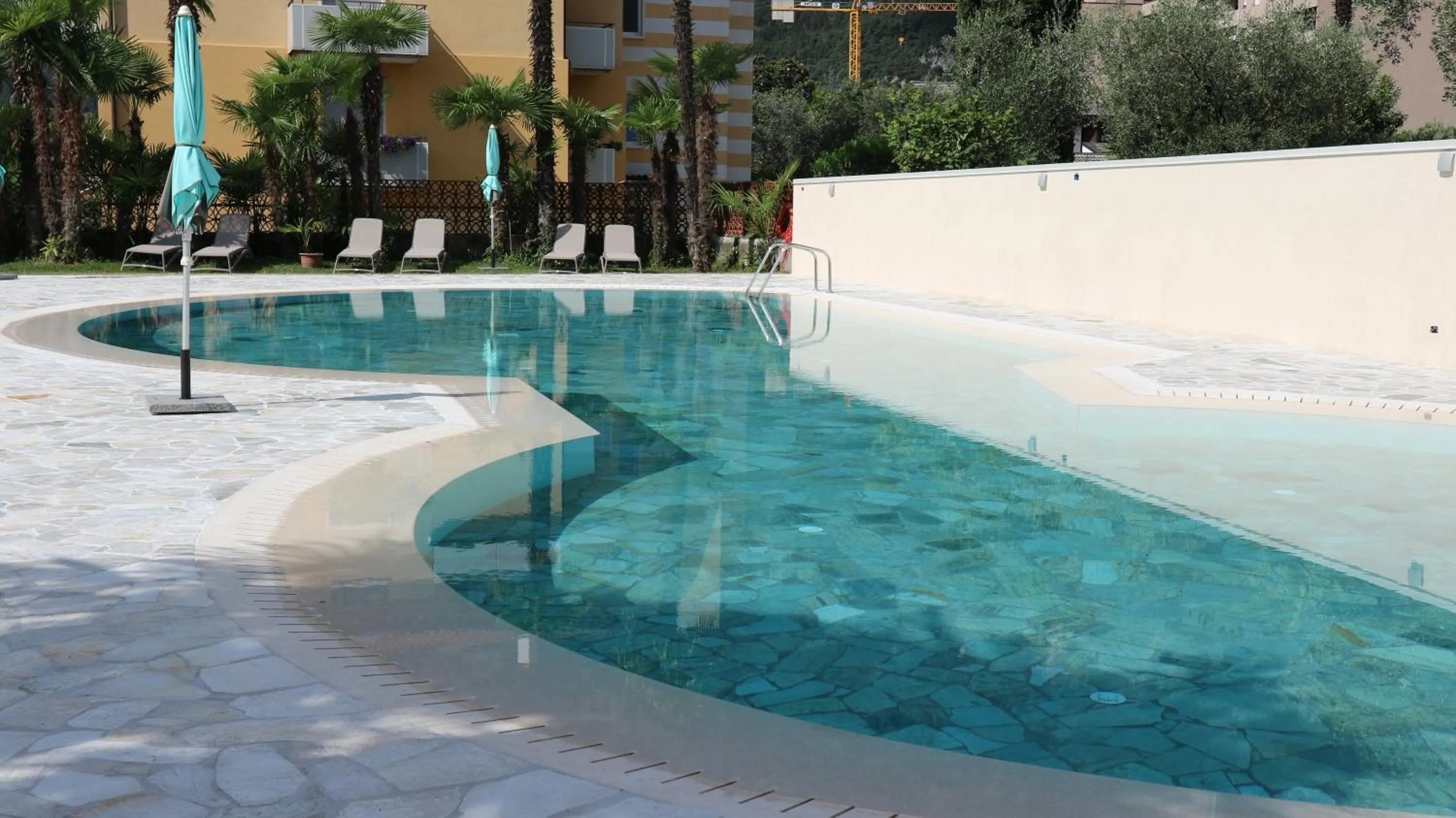 Swimming pool in Hotel Bristol