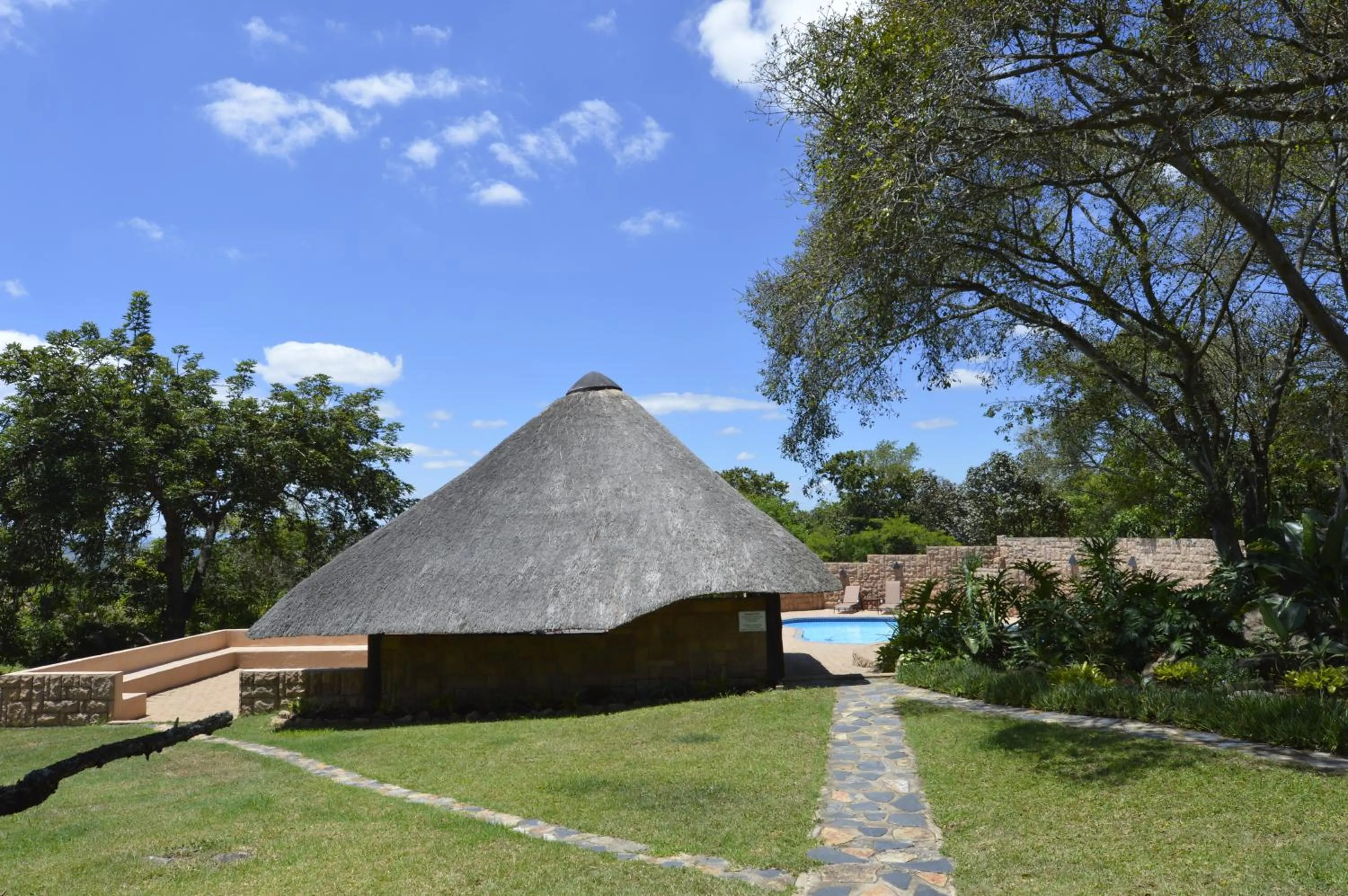 Swimming pool in White House Lodge