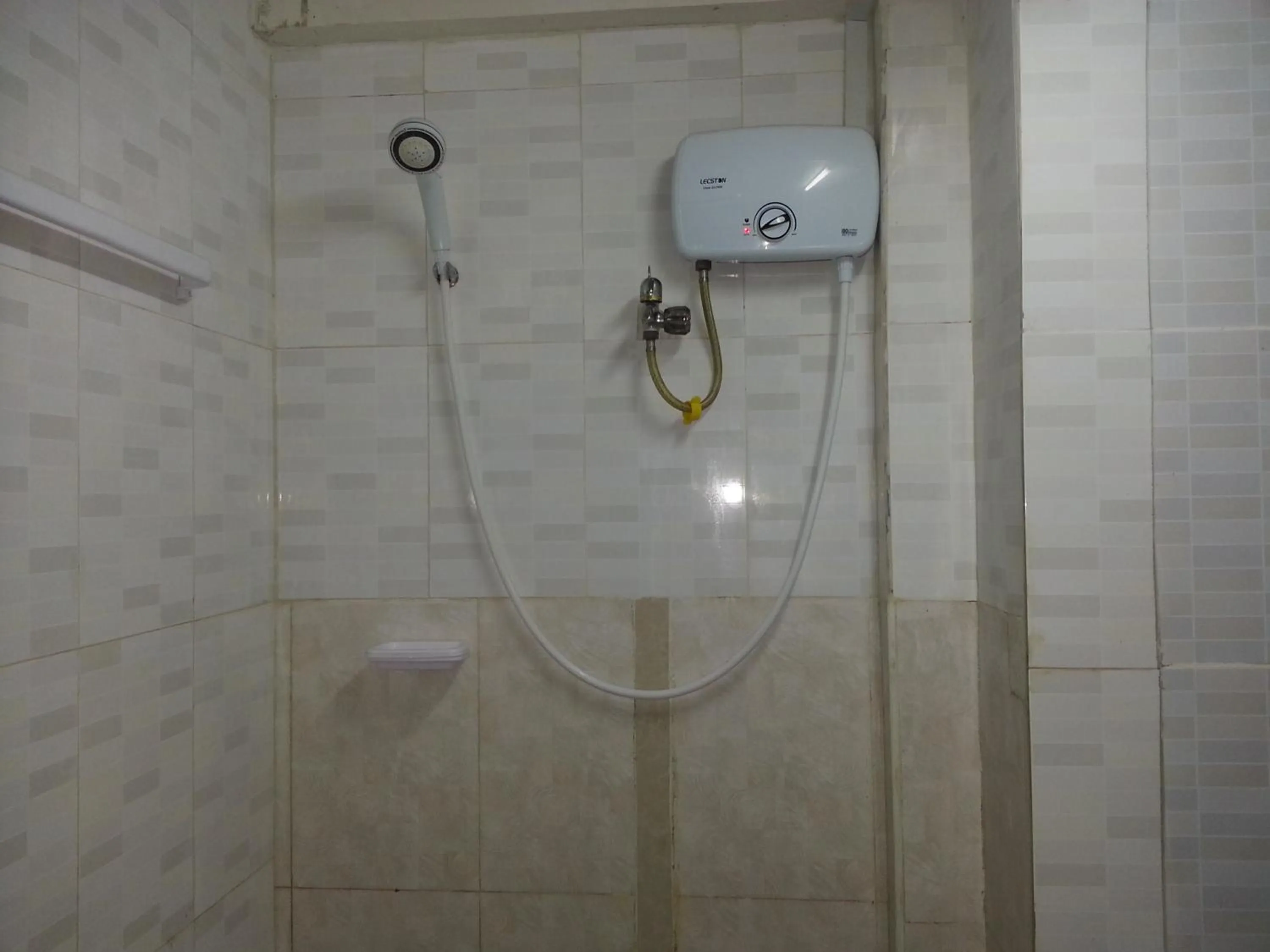 Shower in Siem Reap Pub Hostel