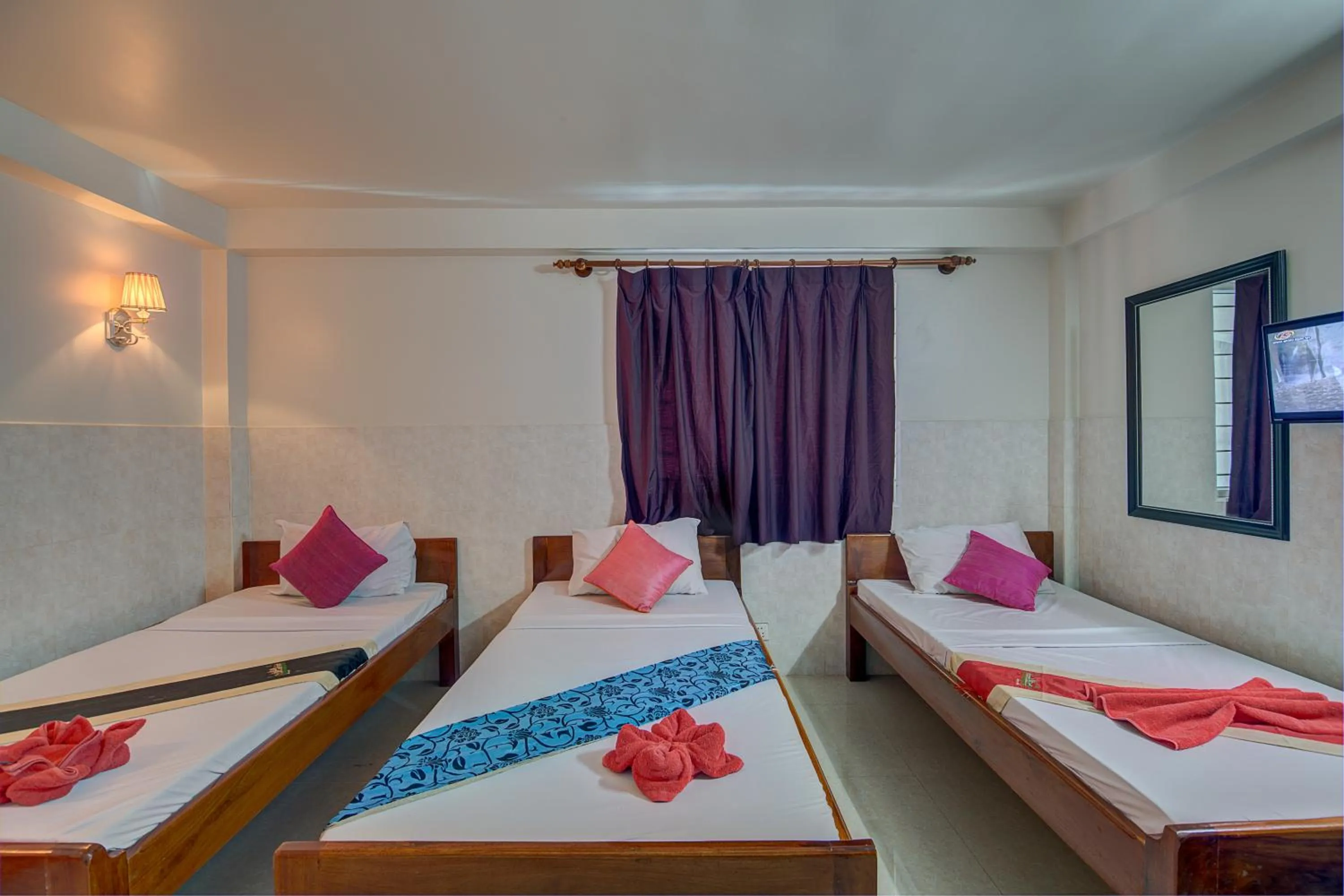 Bedroom, Bed in Siem Reap Pub Hostel