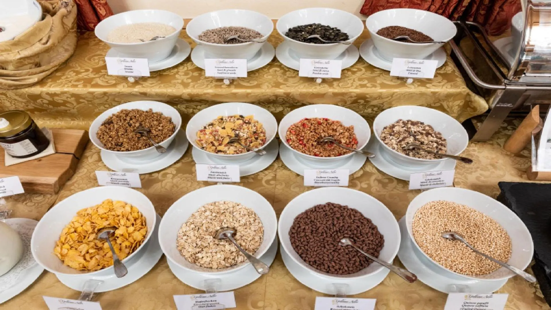 Food in Cityhotel Goldener Adler B&B