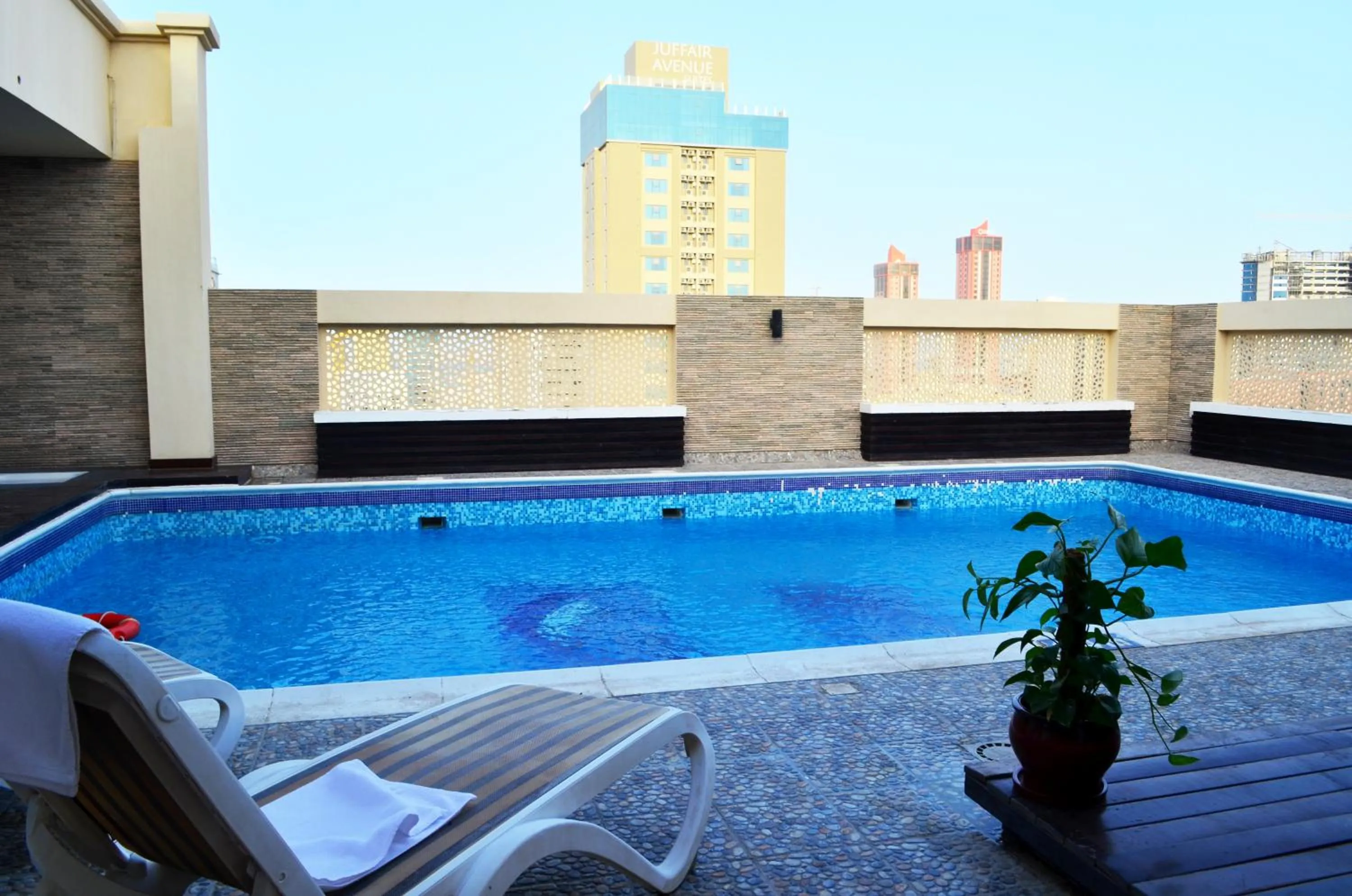 Swimming pool in Kiev Tower Hotel Apartments