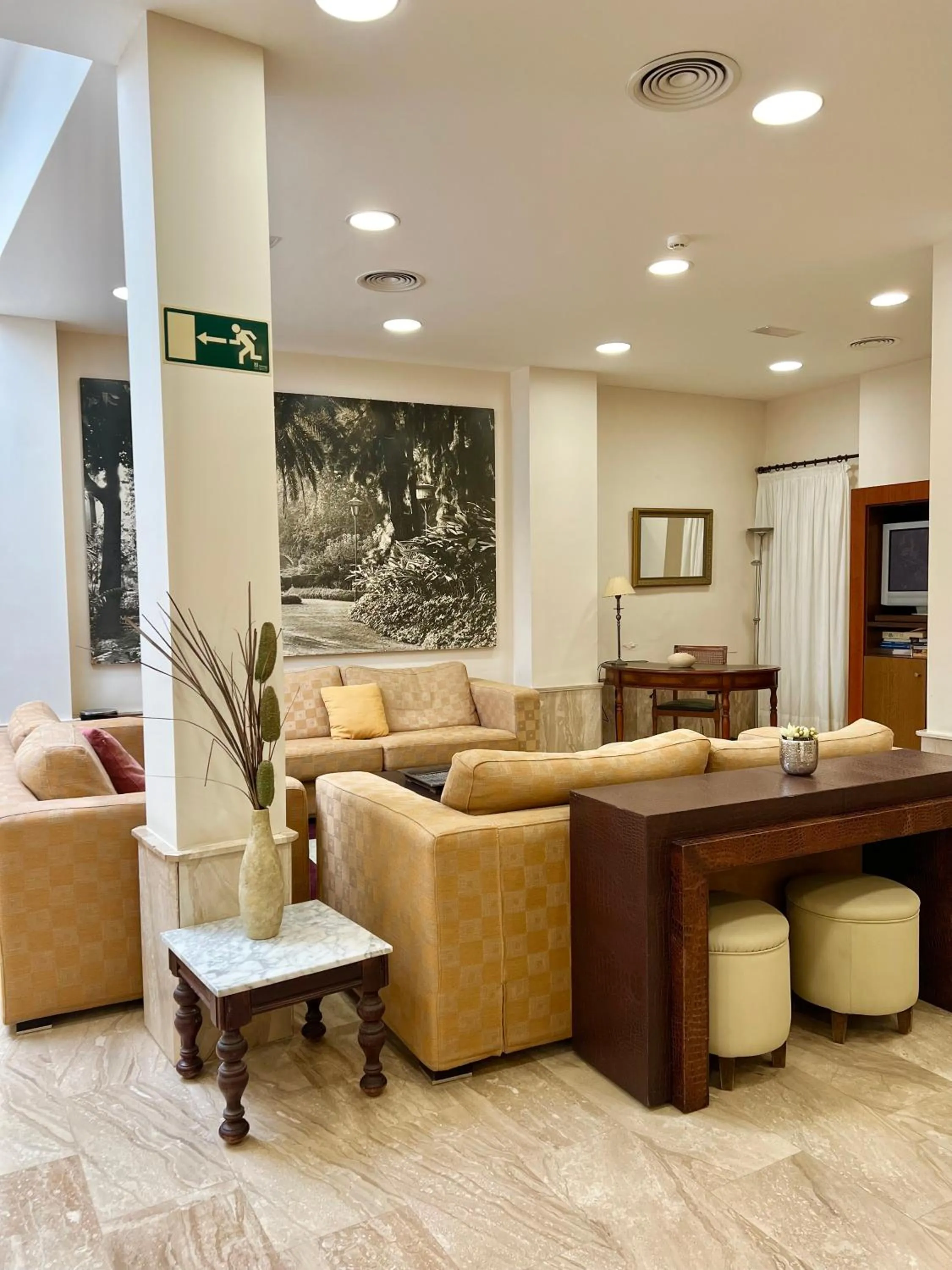 Living room in Carlos V Malaga