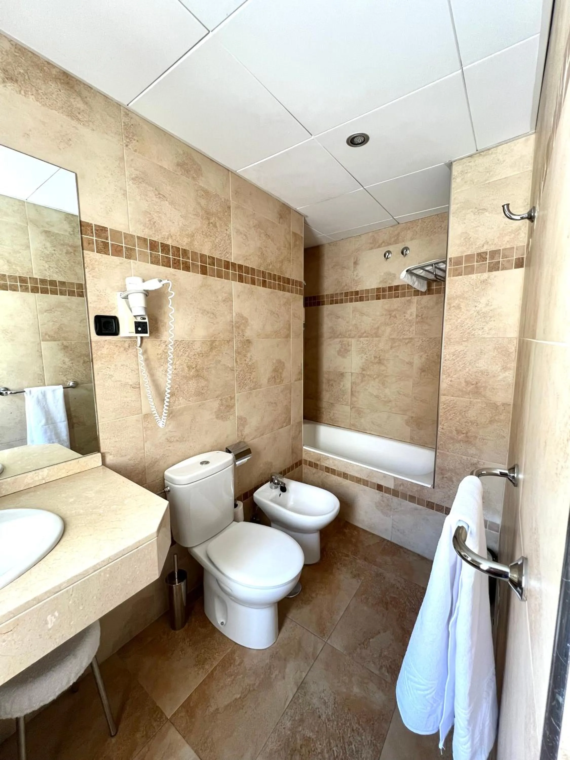 Bathroom in Carlos V Malaga