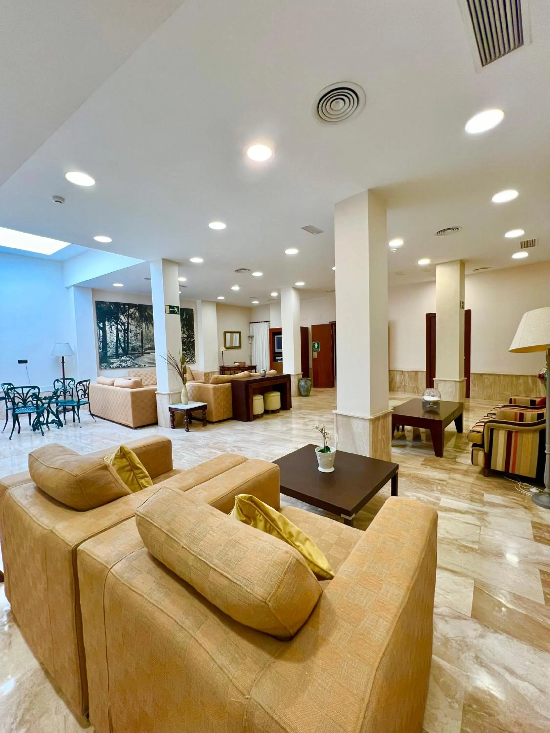 Living room in Carlos V Malaga