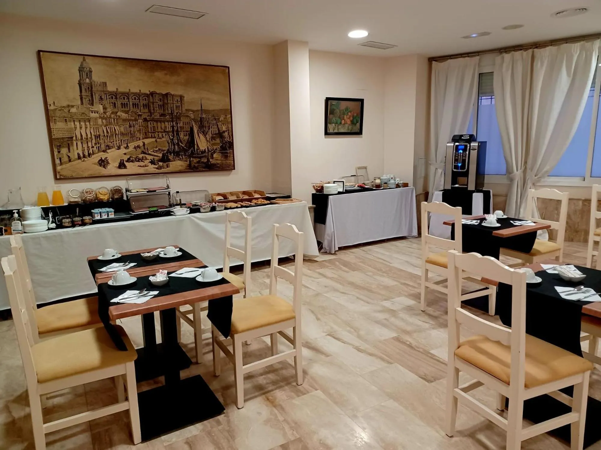 Restaurant/places to eat in Carlos V Malaga