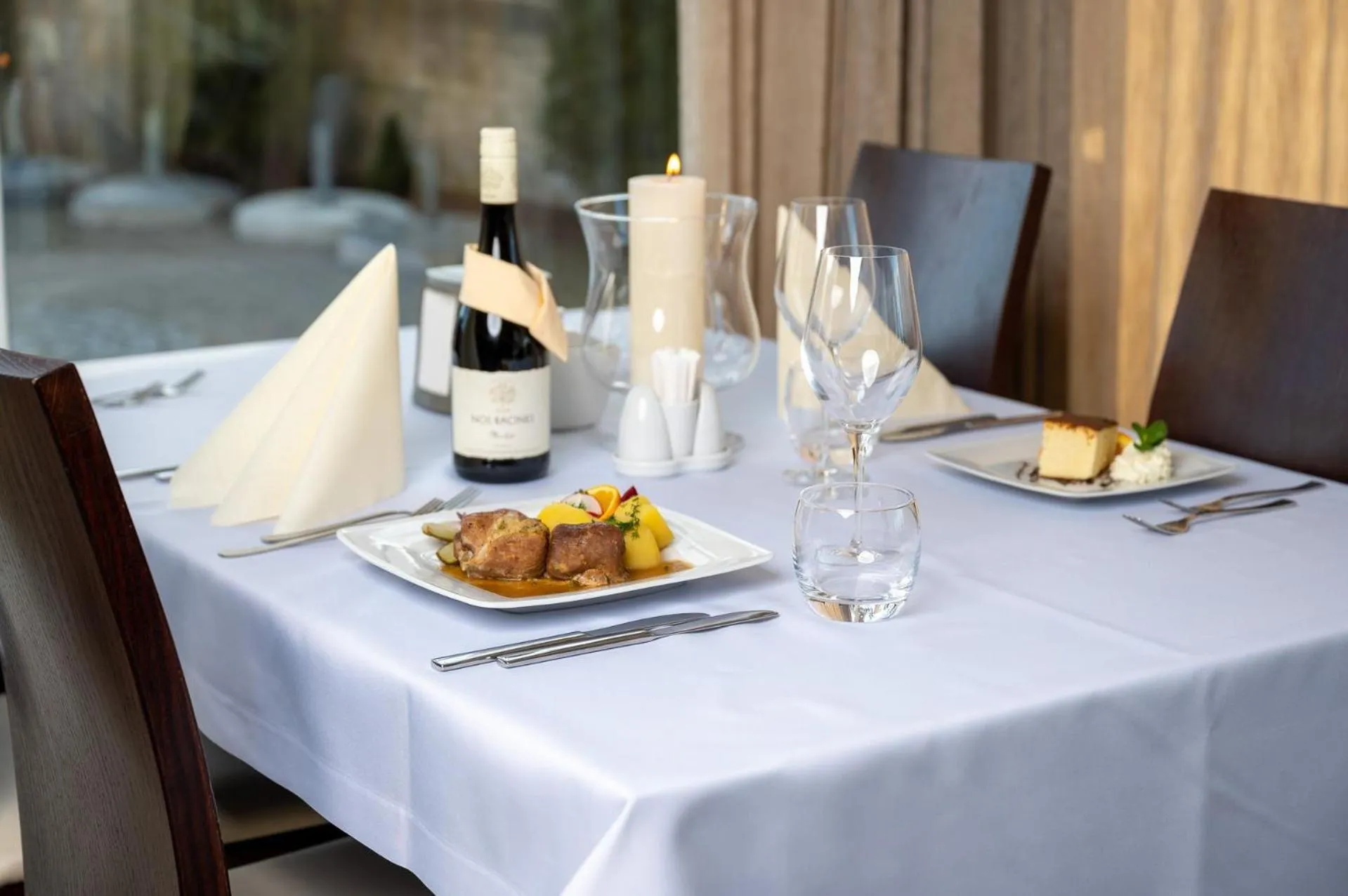 Restaurant/places to eat in Król Plaza Spa & Wellness