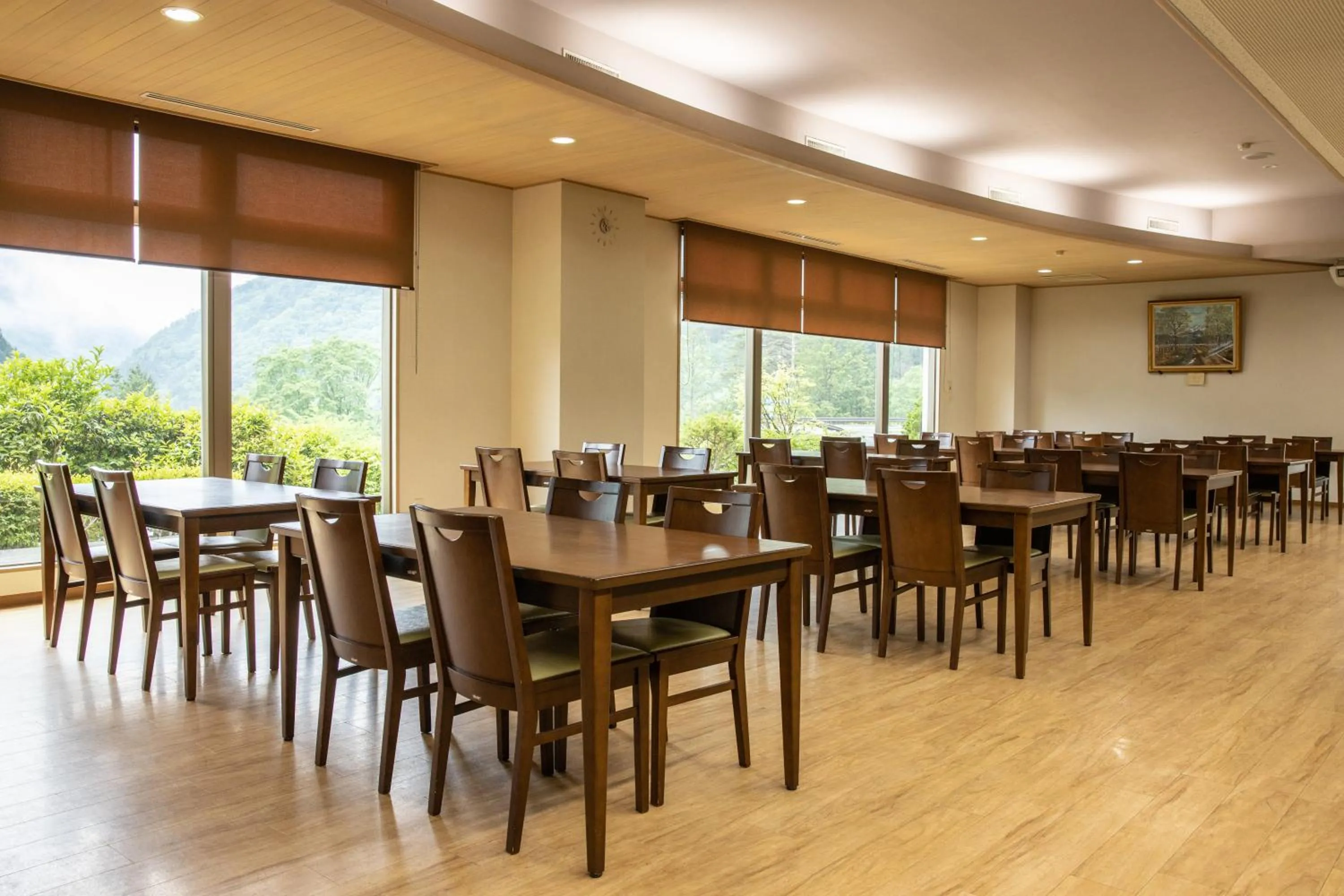 Restaurant/places to eat in Hotel Miki