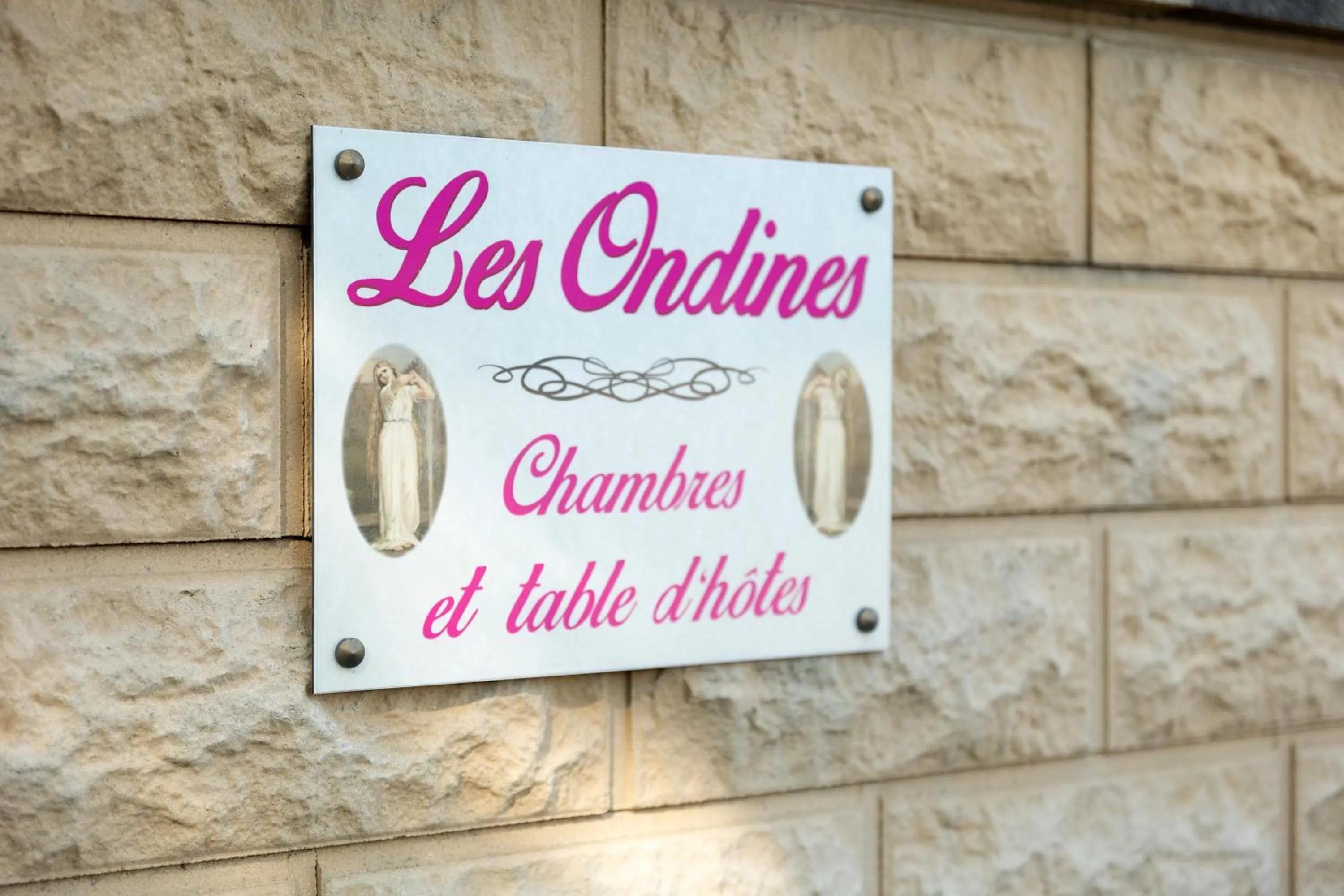Property logo or sign in Chambre d'Hôte Les Ondines