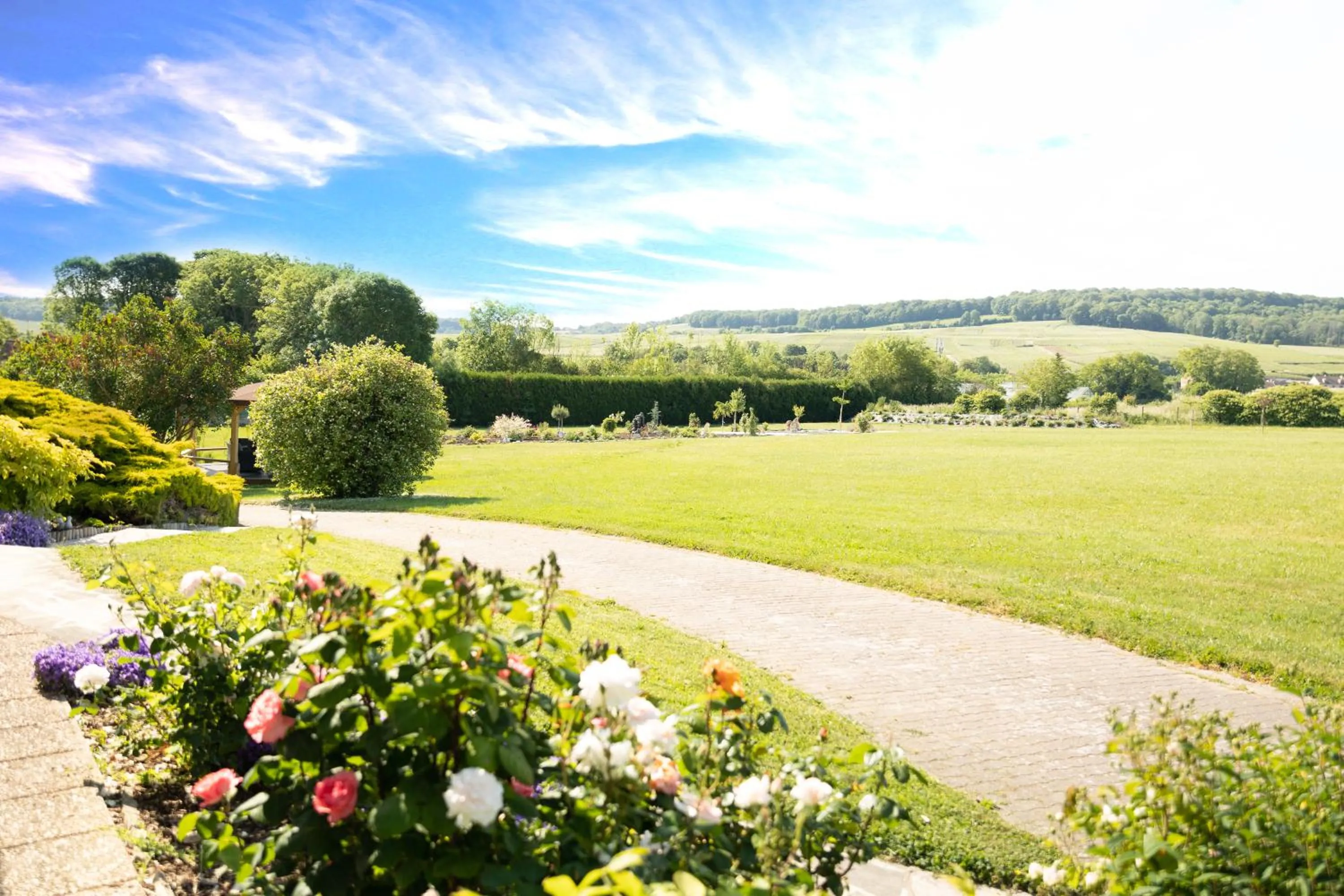 Garden in Chambre d'Hôte Les Ondines