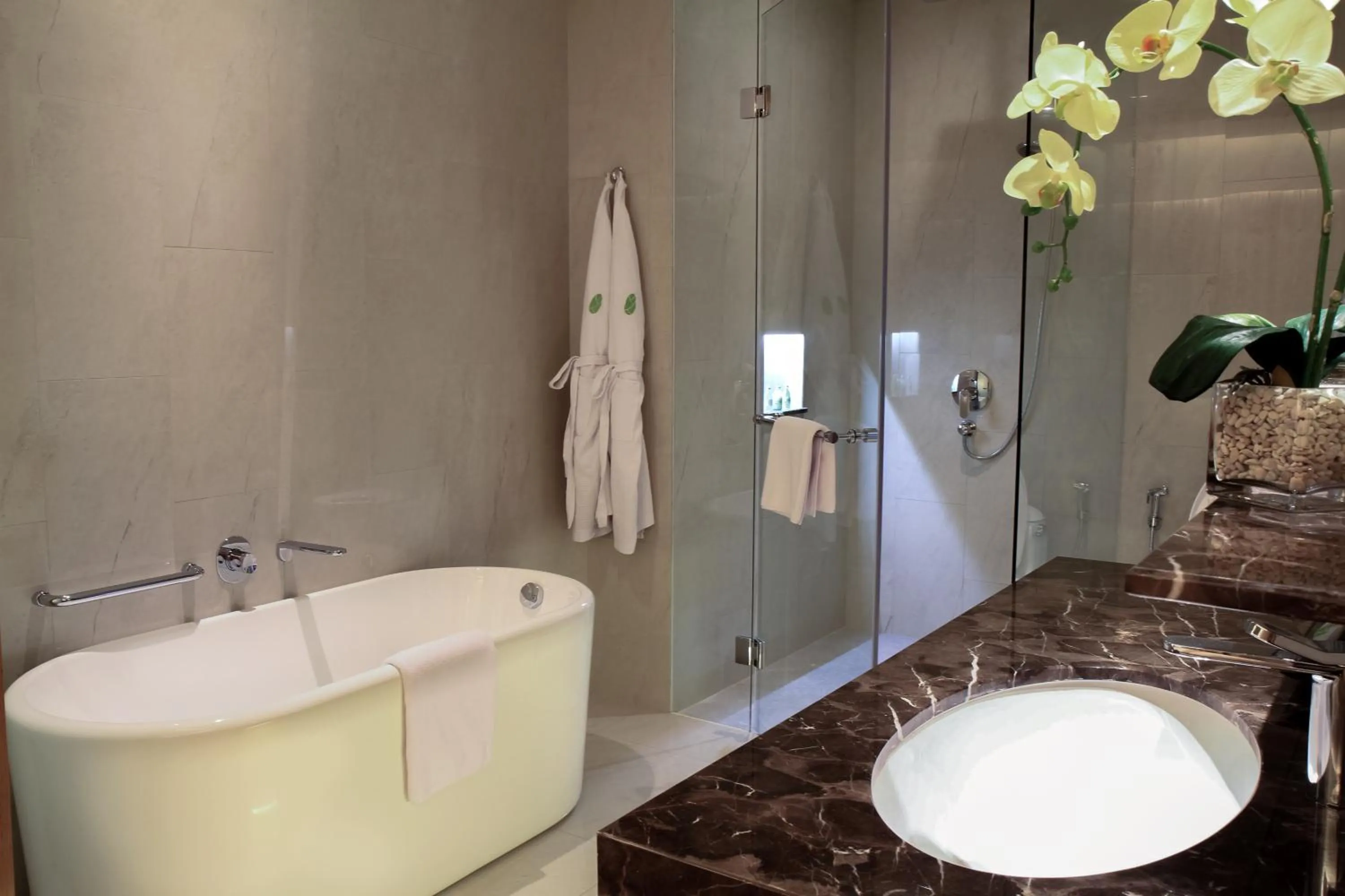 Bathroom in Resinda Hotel Karawang