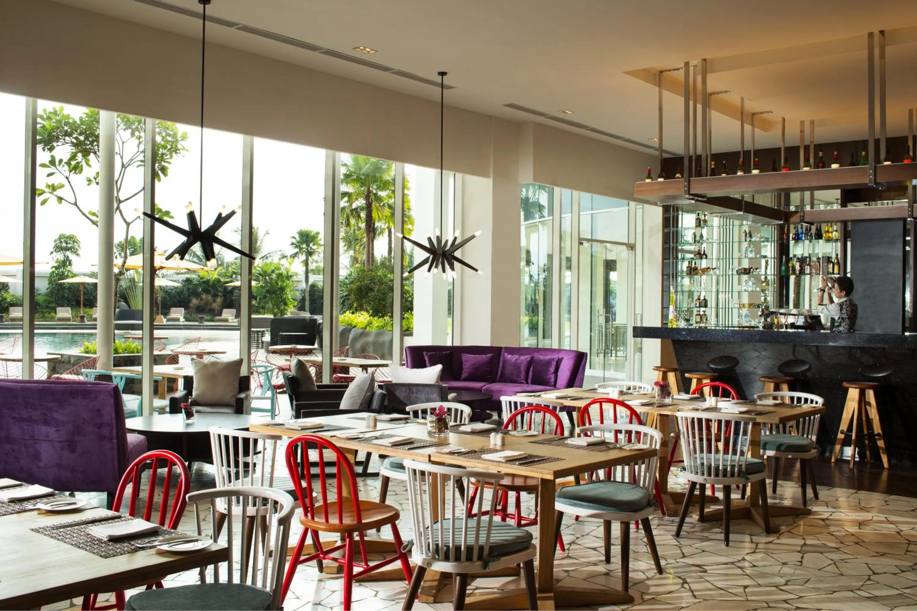 Restaurant/places to eat in Resinda Hotel Karawang