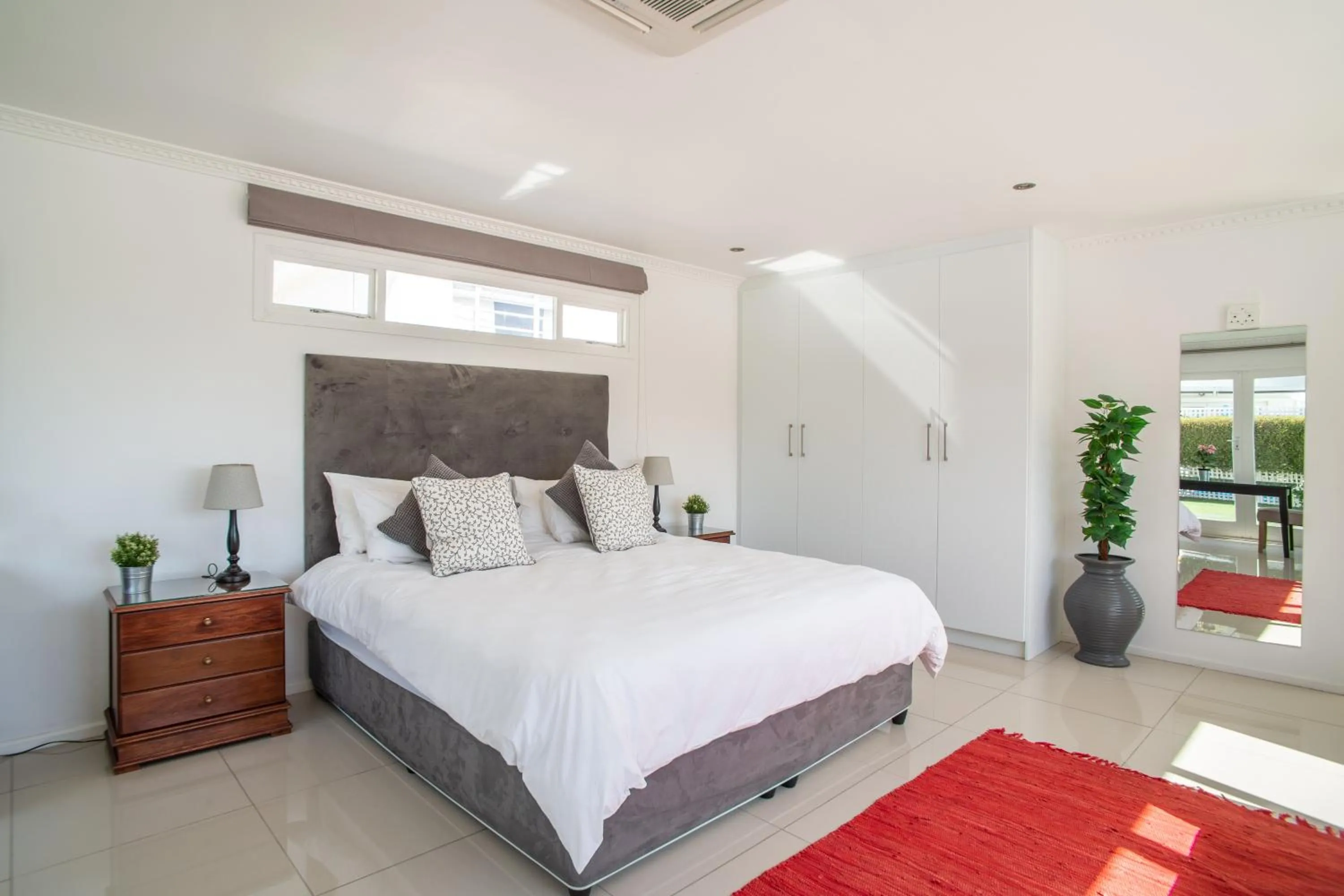 Bed in Funkey Villas Cape Town