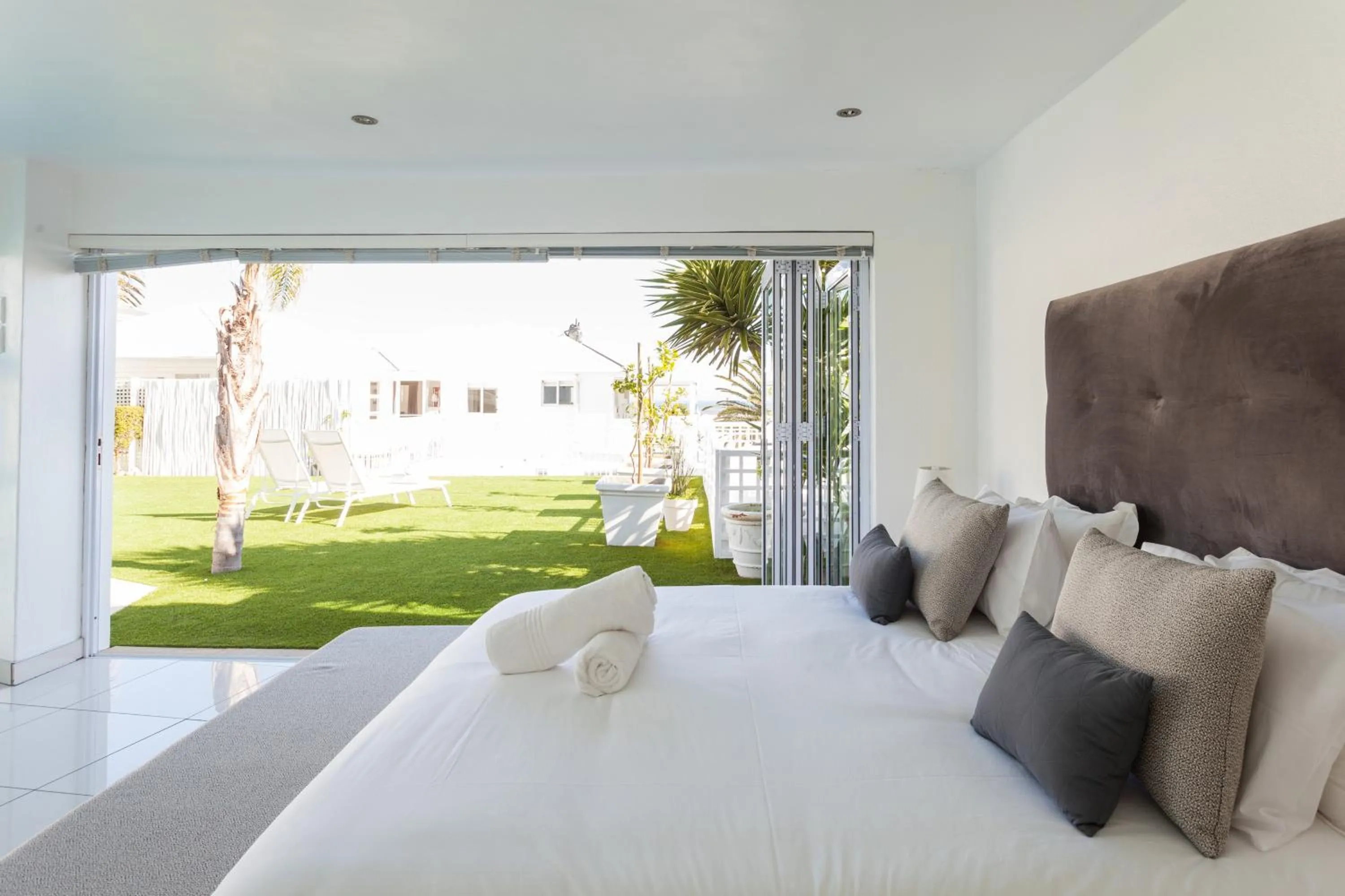 Bedroom, Bed in Funkey Villas Cape Town