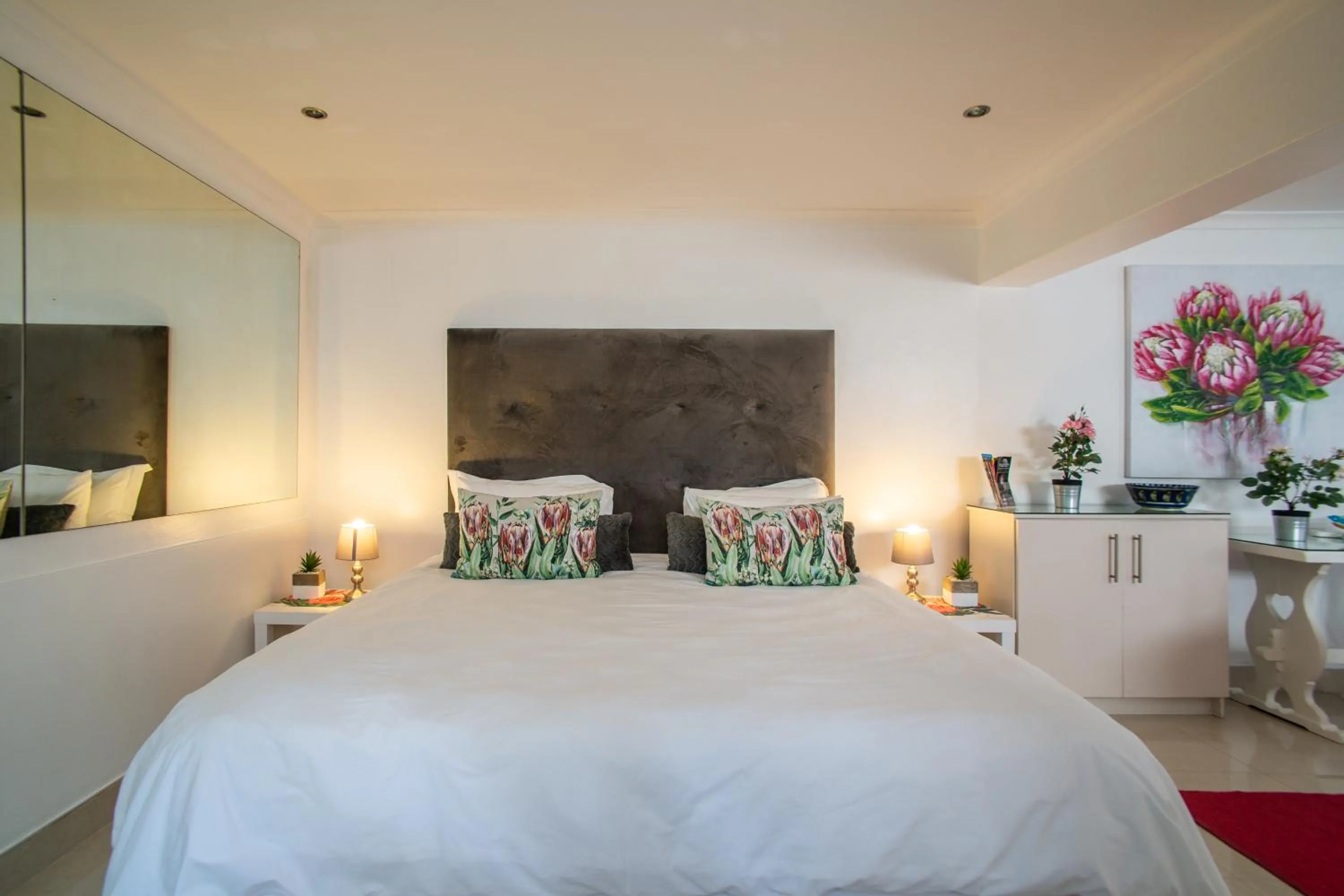 Bedroom, Bed in Funkey Villas Cape Town