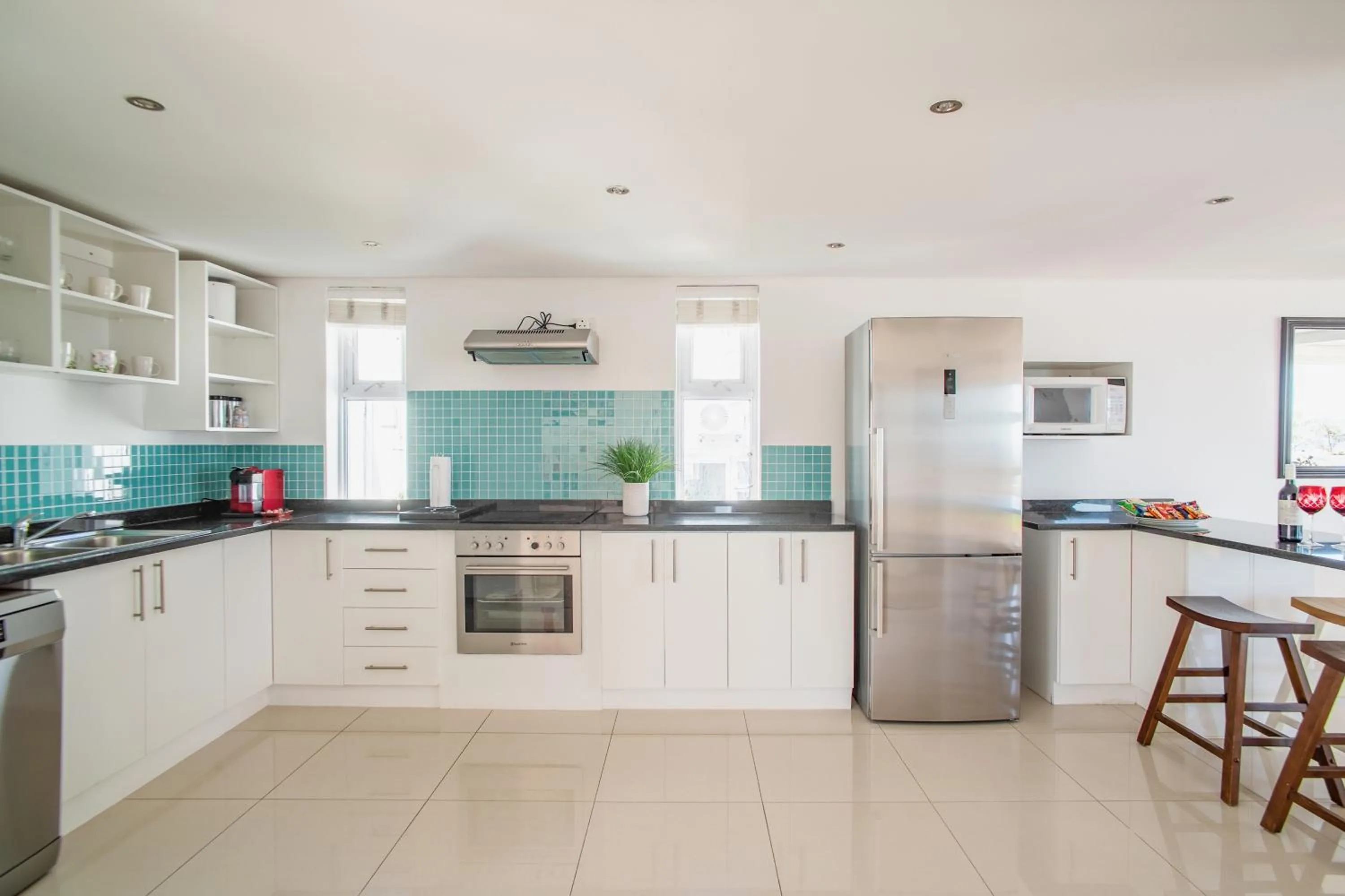 Kitchen or kitchenette in Funkey Villas Cape Town
