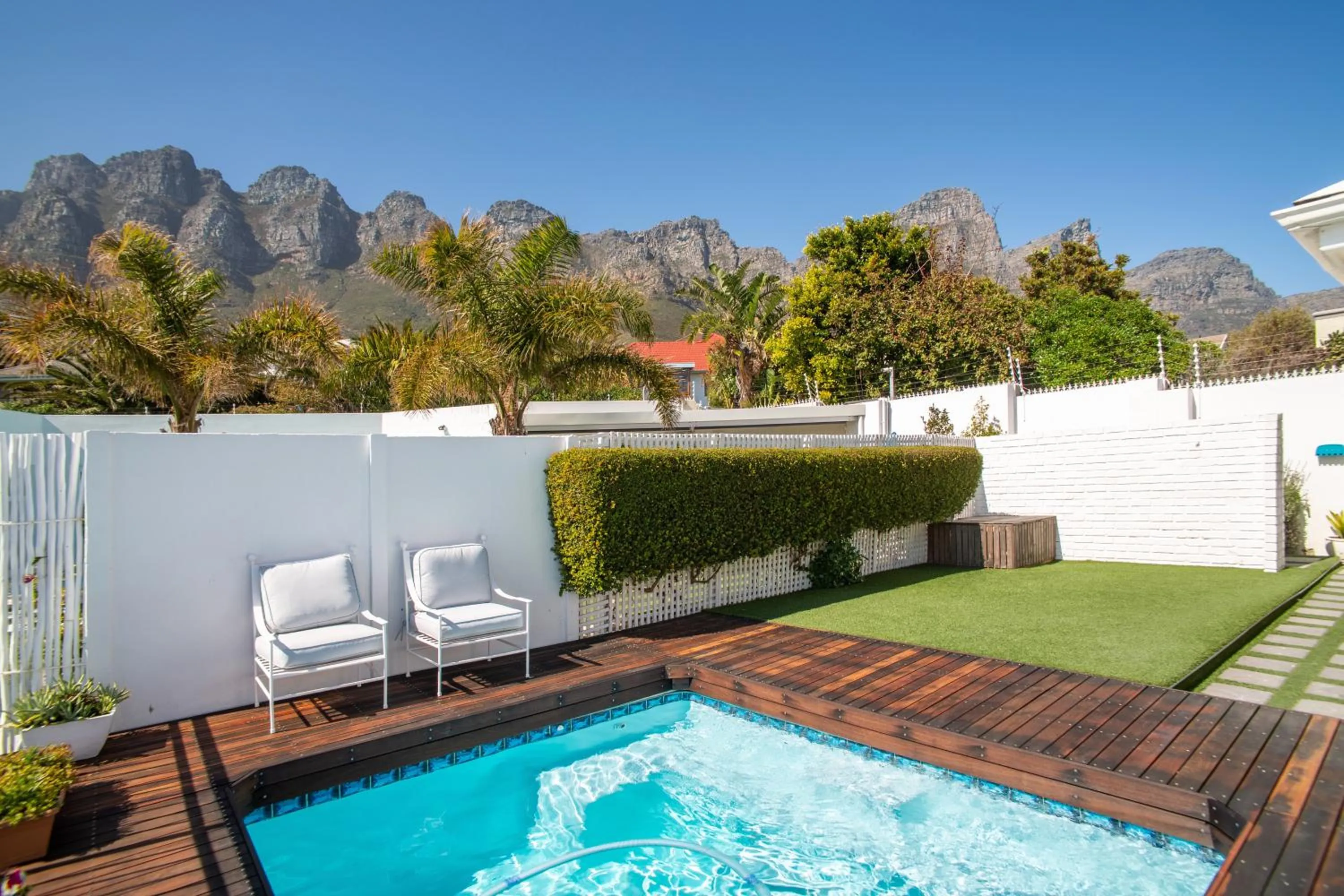 Swimming pool in Funkey Villas Cape Town