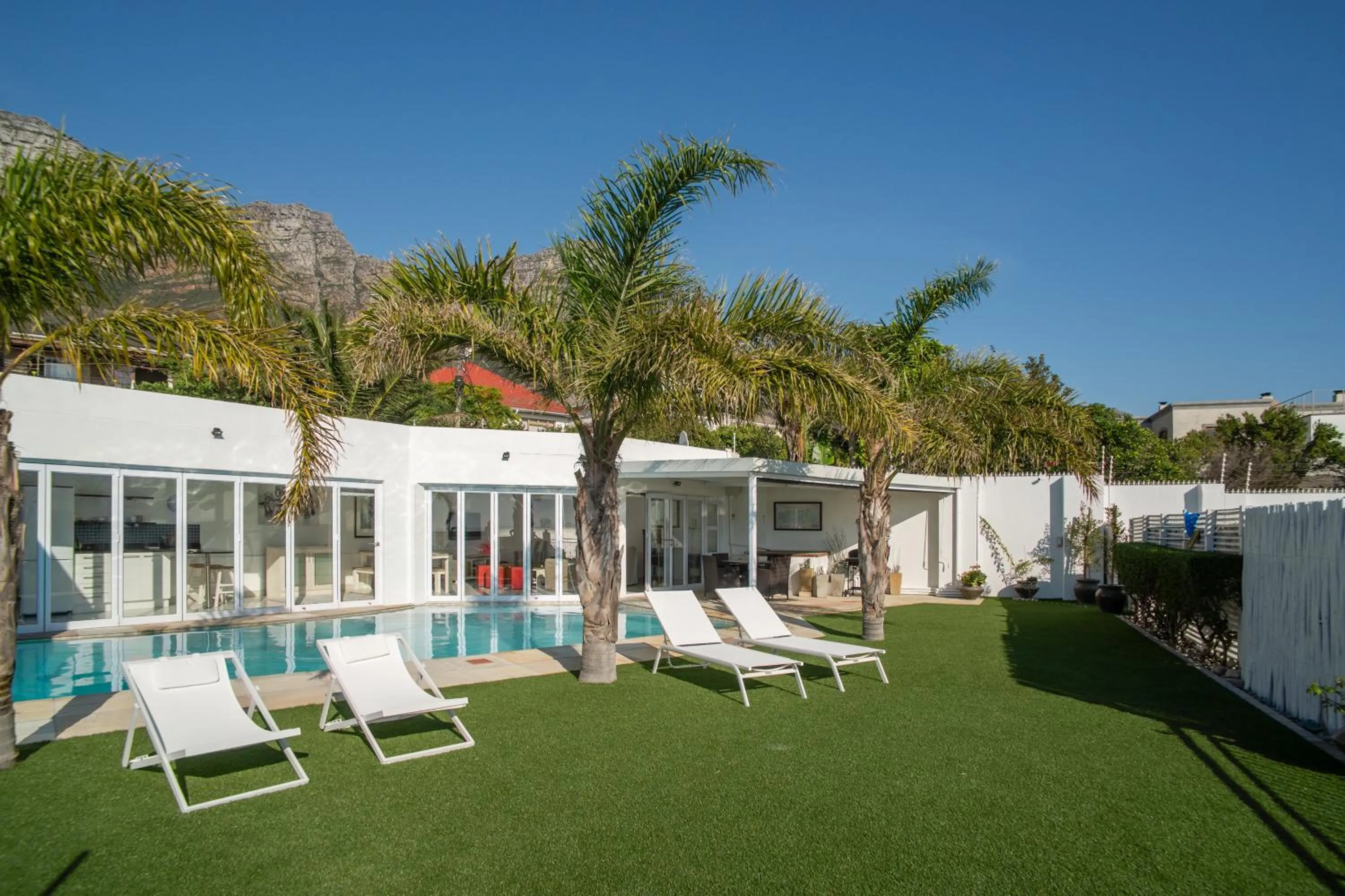 Garden view in Funkey Villas Cape Town