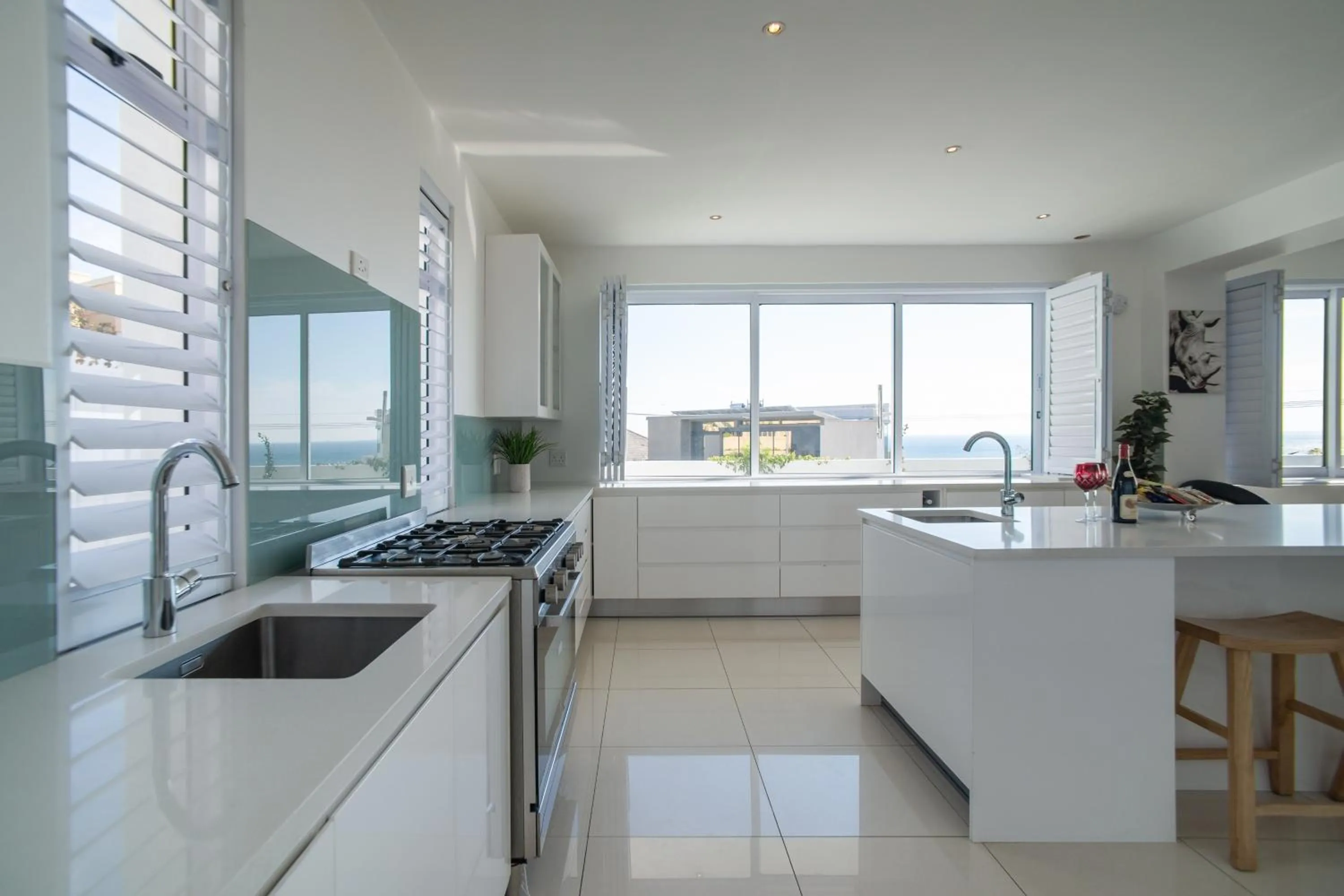 Kitchen or kitchenette in Funkey Villas Cape Town